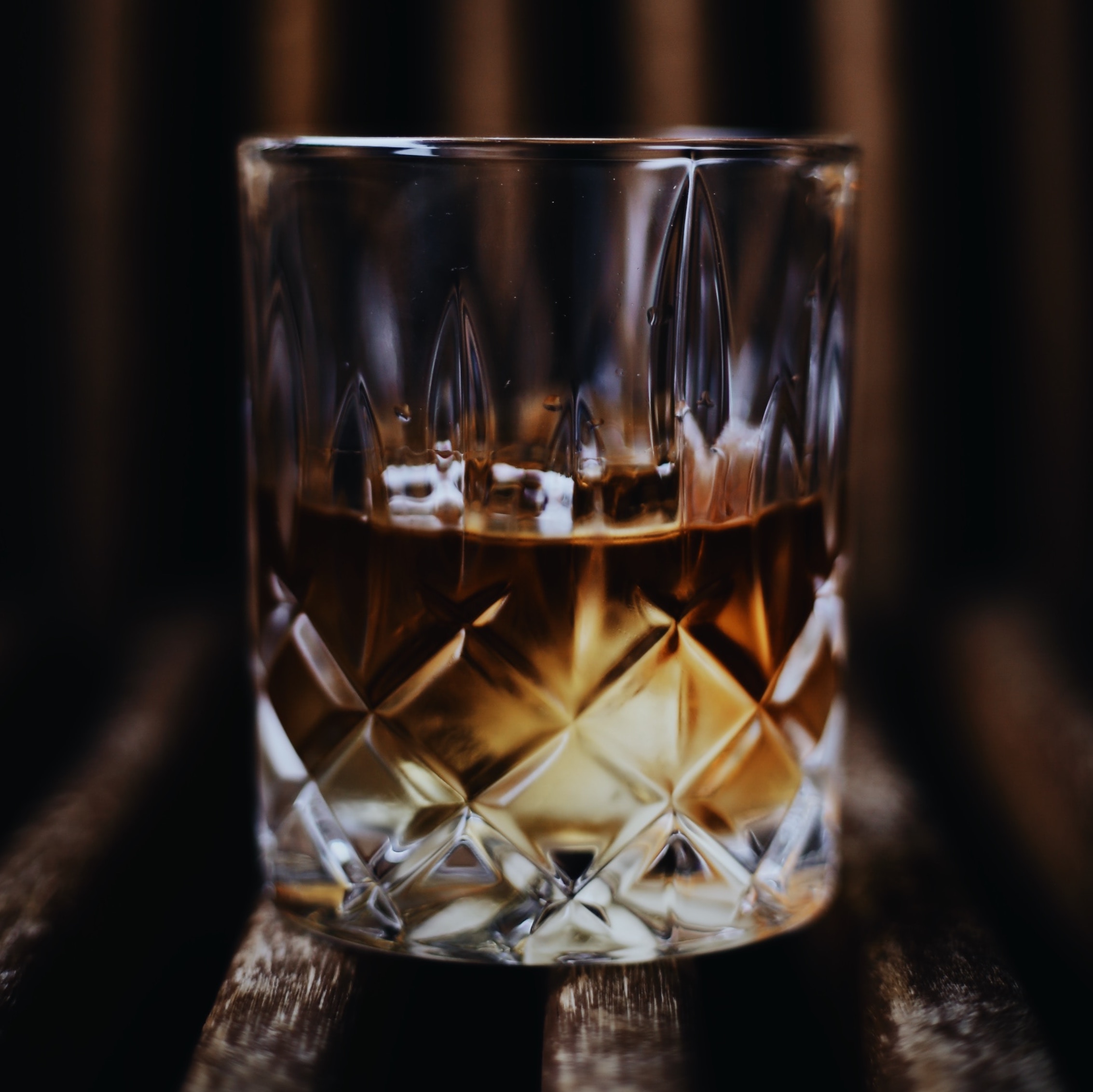 Madison & Oak Whiskey Tumbler - innovative tumblers, home design