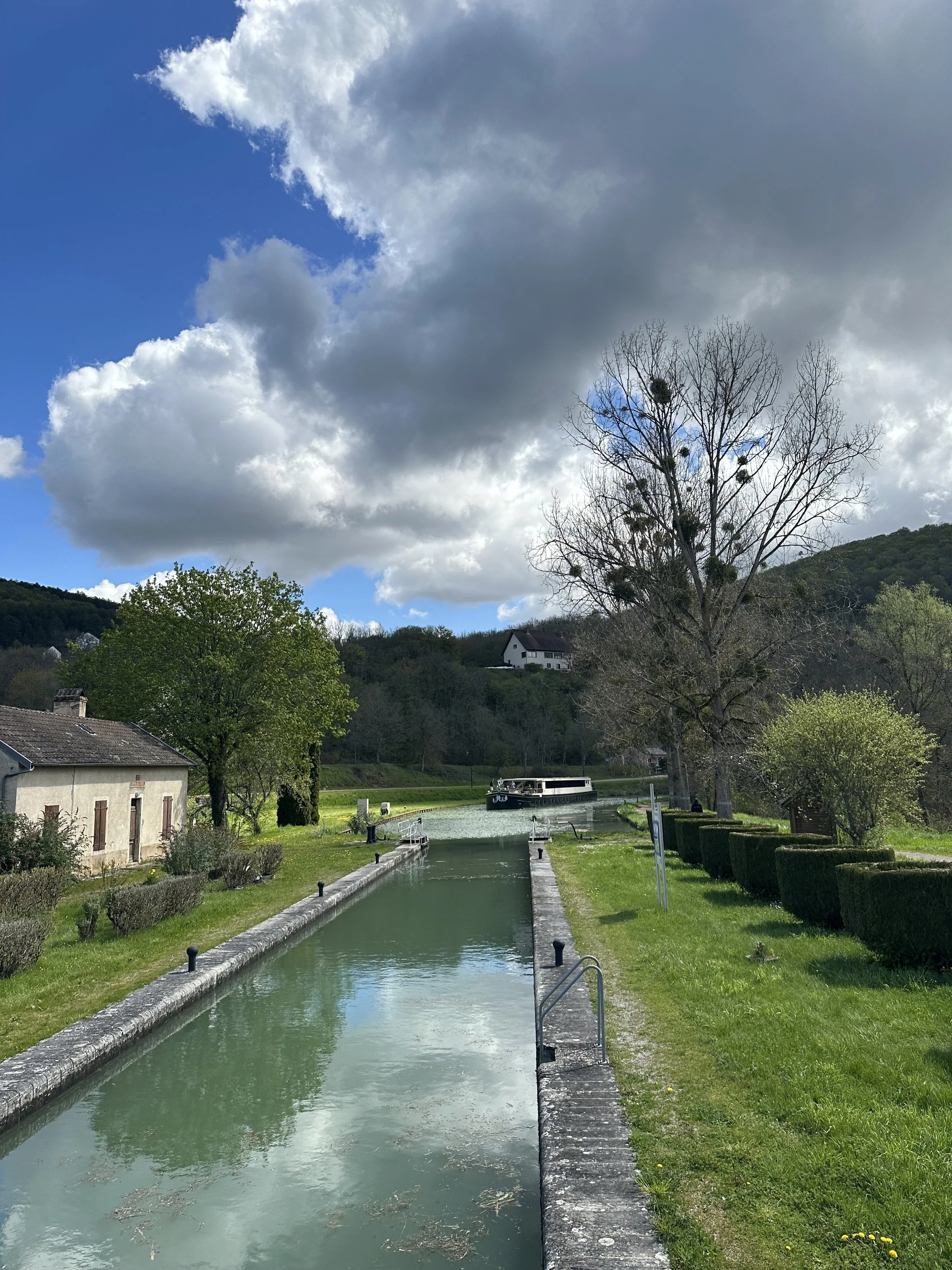 3 Wine Experiences on a Burgundy Cruise