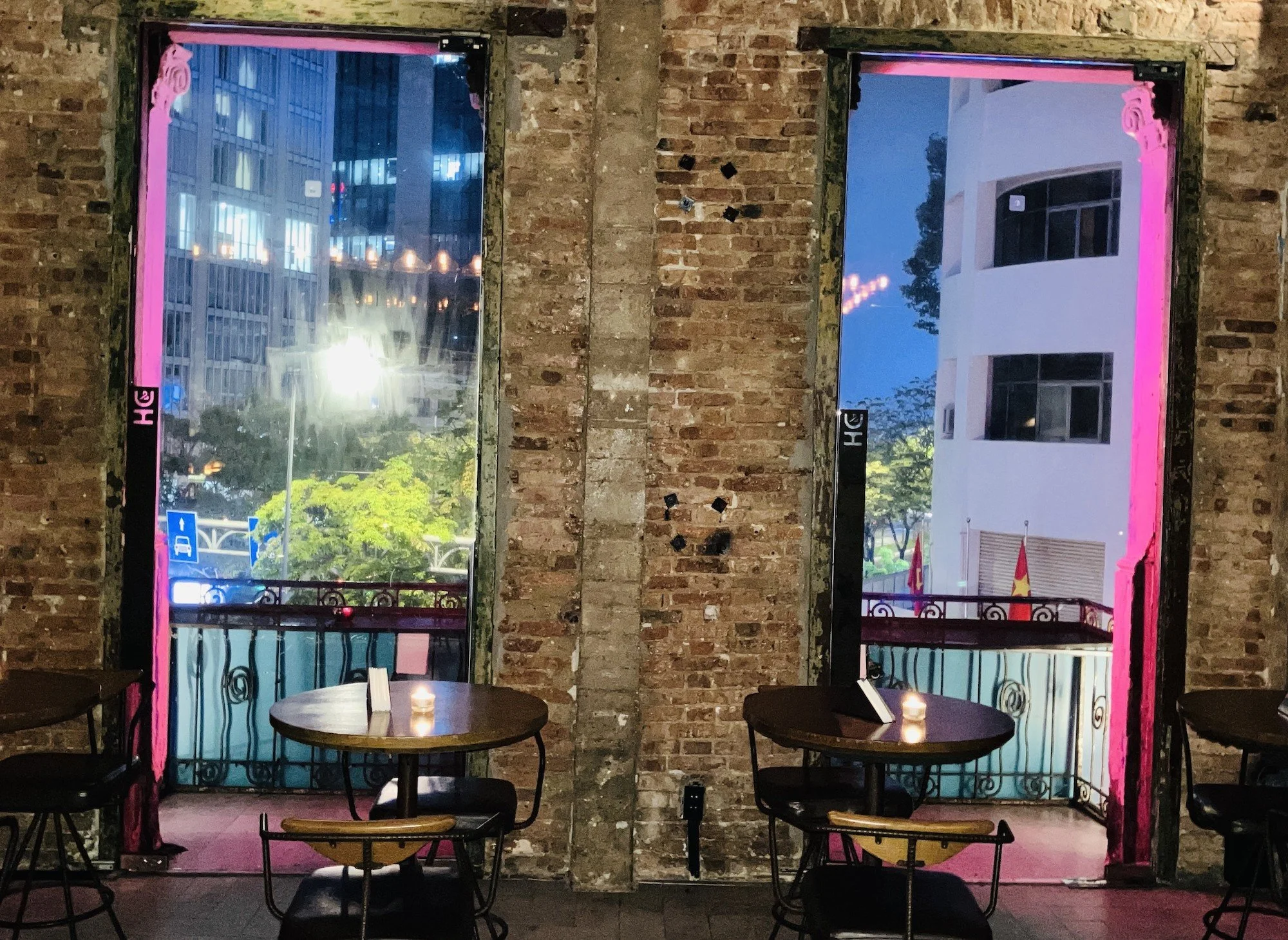 Window tables at Drinking & Healing, Saigon