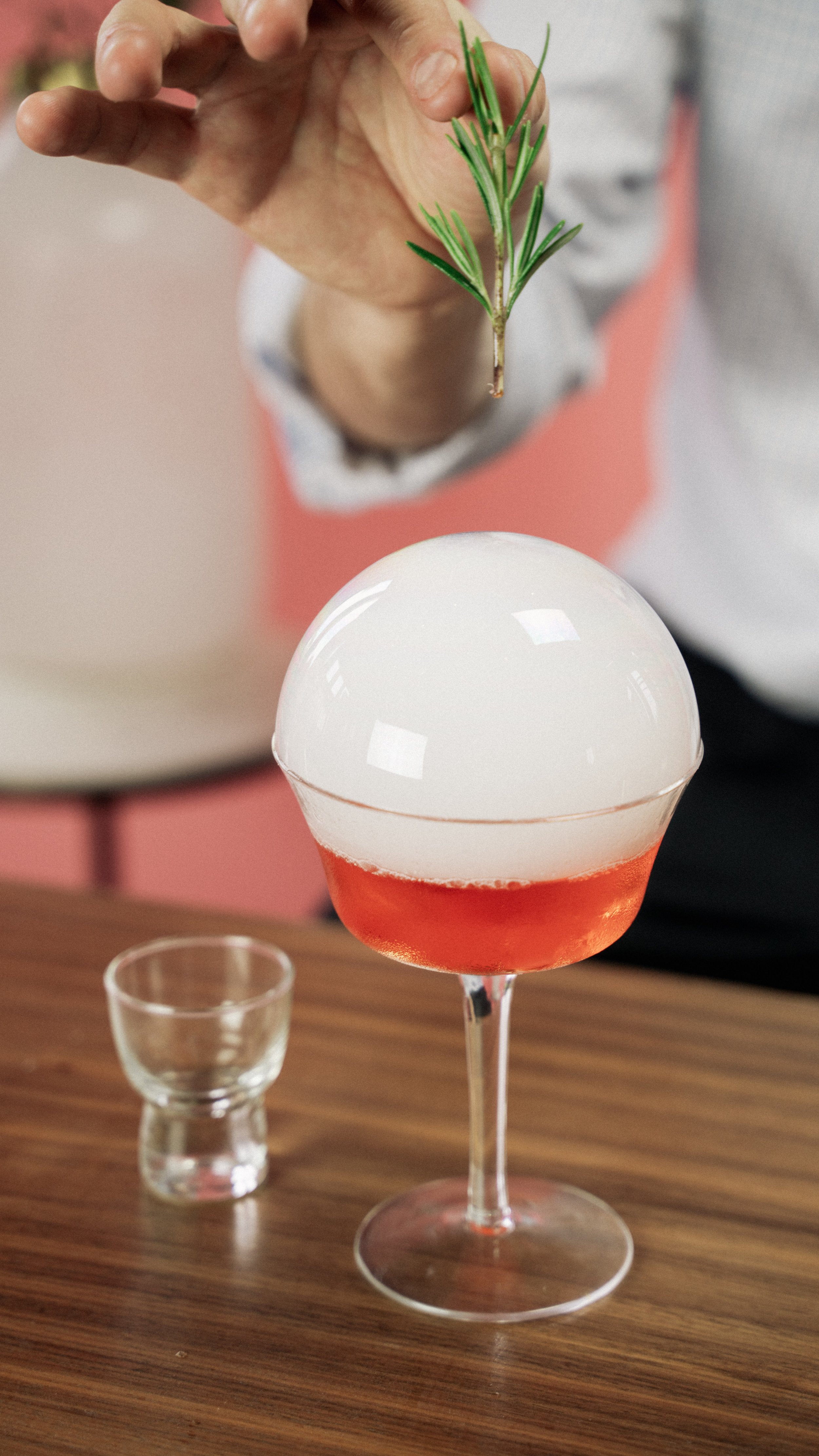 Smoke Bubbles Are Adding Aroma & Whimsy to Cocktails