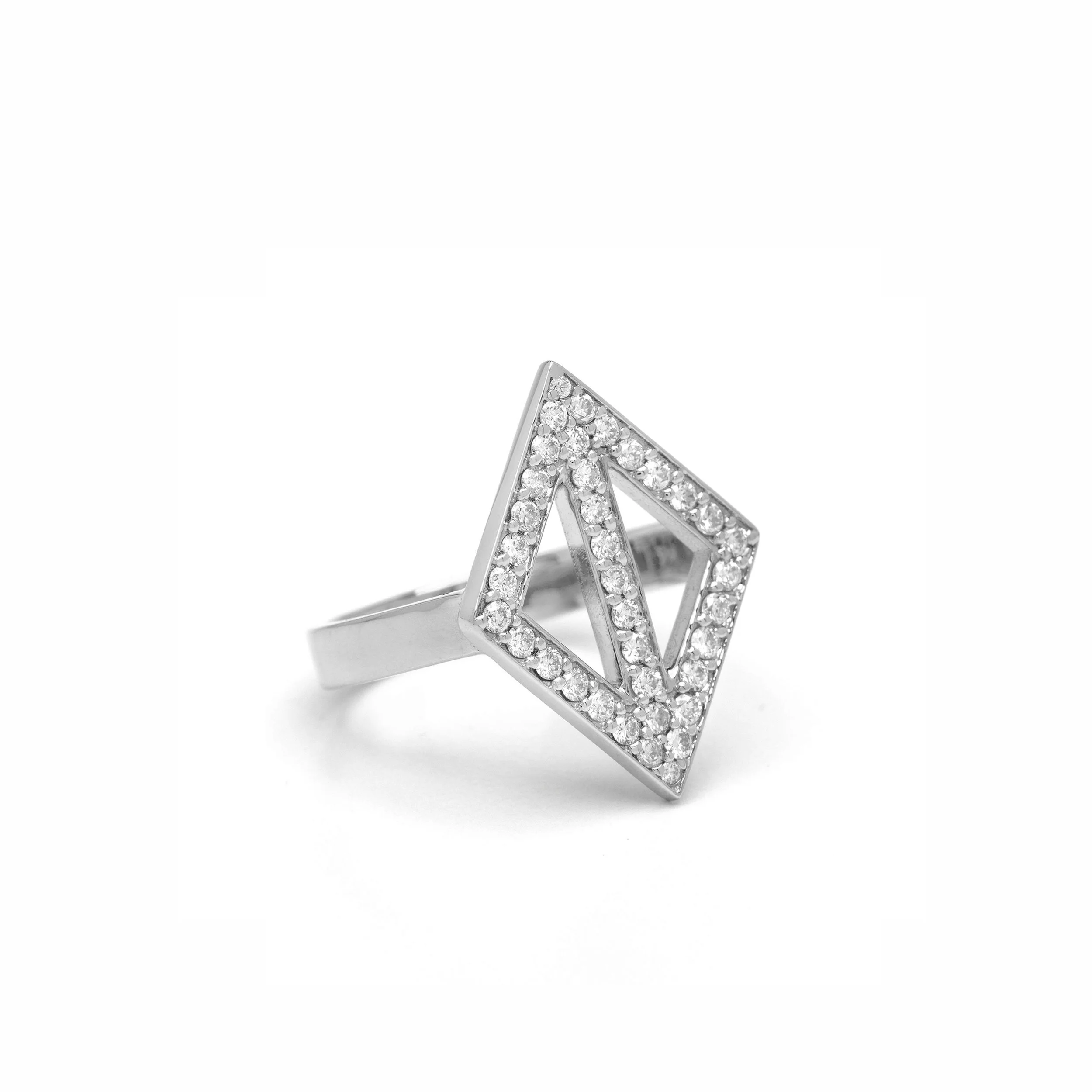 Virgo_ring_silver_side.jpg