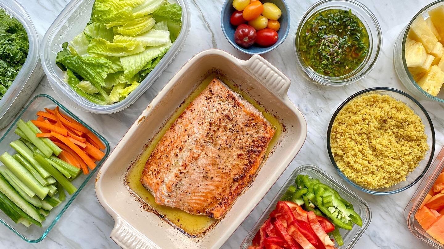 Mediterranean Meal Prep for bowls, salads, and easy snacks for the week!  Broiled salmon (recipe below), saffron quinoa made in the rice cooker with bone broth, lemon herb sauce made with herbs on the verge, romaine, shredded kale, bell peppers, carr