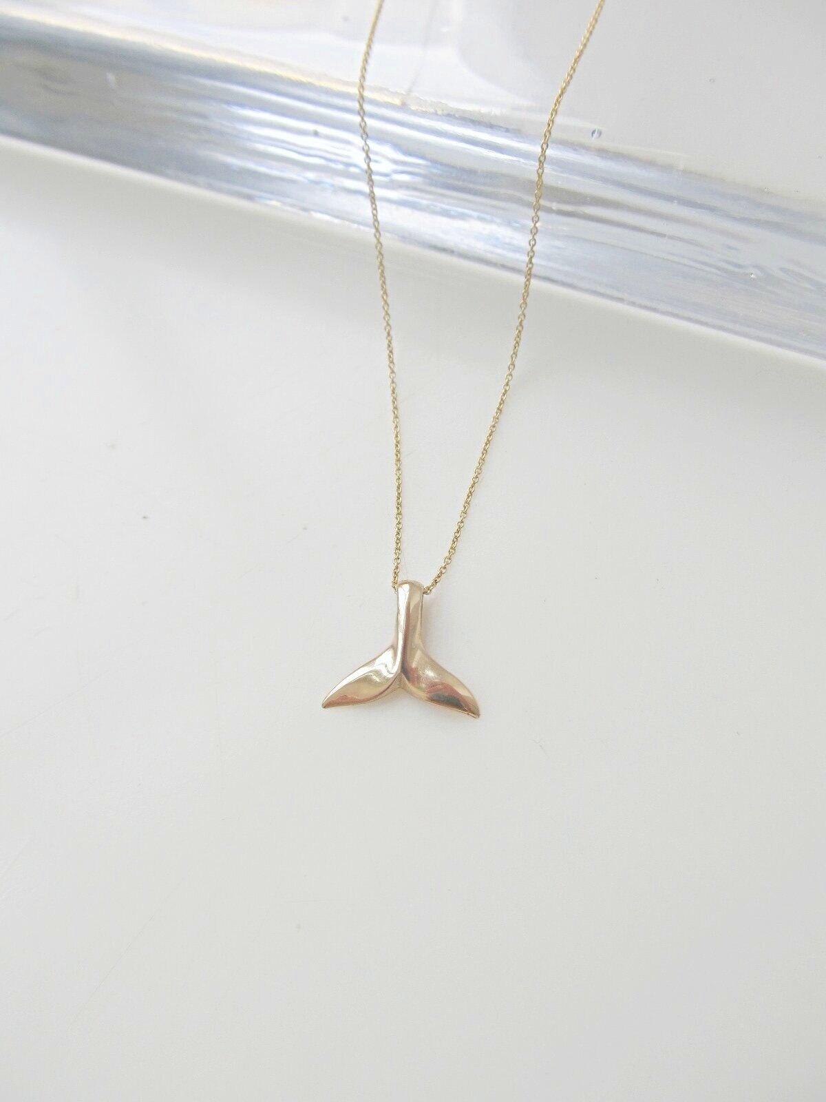 14k Gold Whale Tail Pendant Necklace