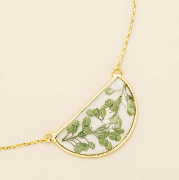 Scout Pressed Flower Necklace - Green Peppergrass