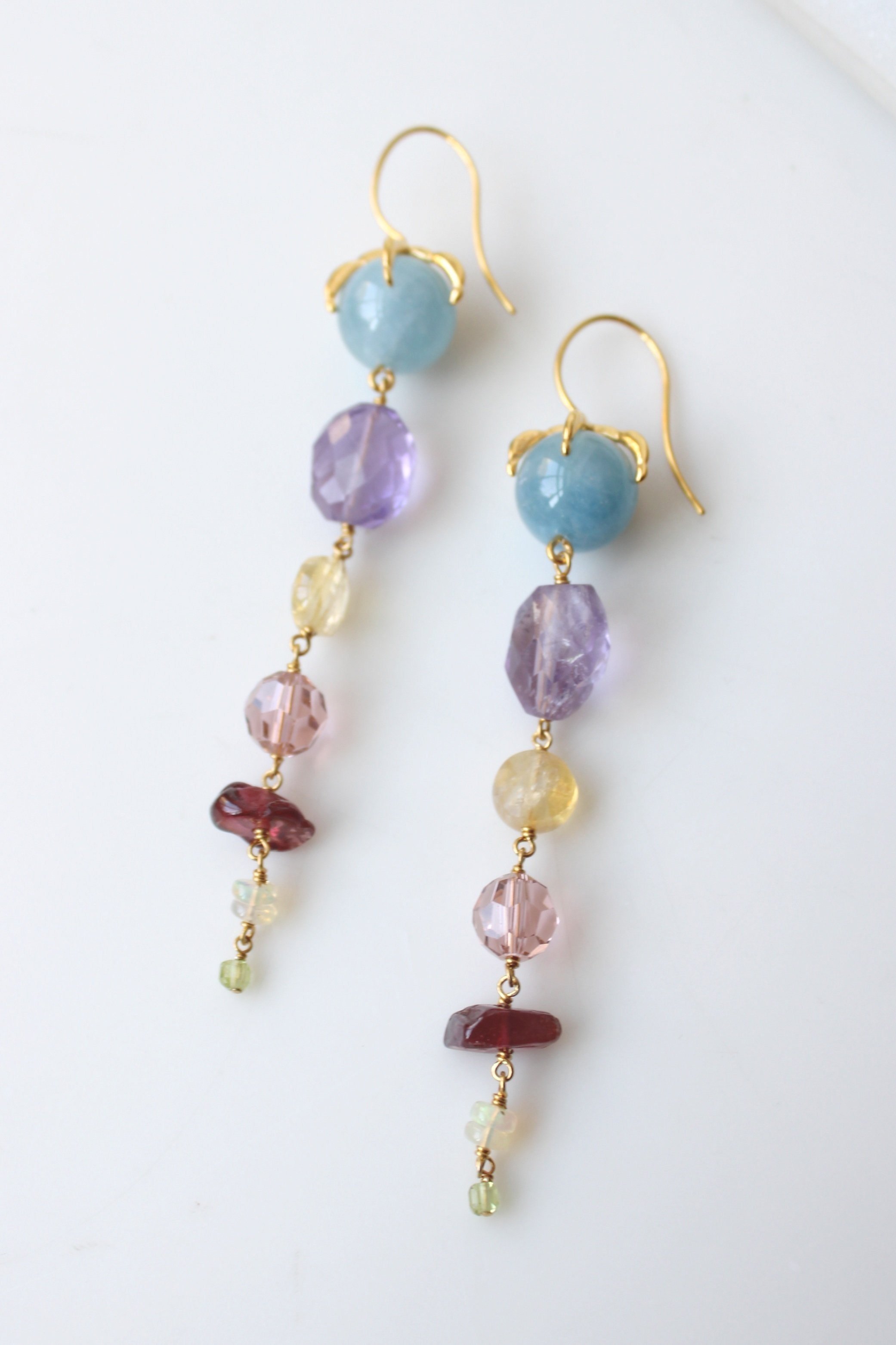 1gala-mini-pearl-crescent-earrings-chan-luu-earrings-18k-gold-vermeil-white-pearl-blue-ruby-jewellery-281616%252B%2525281%252529.jpg
