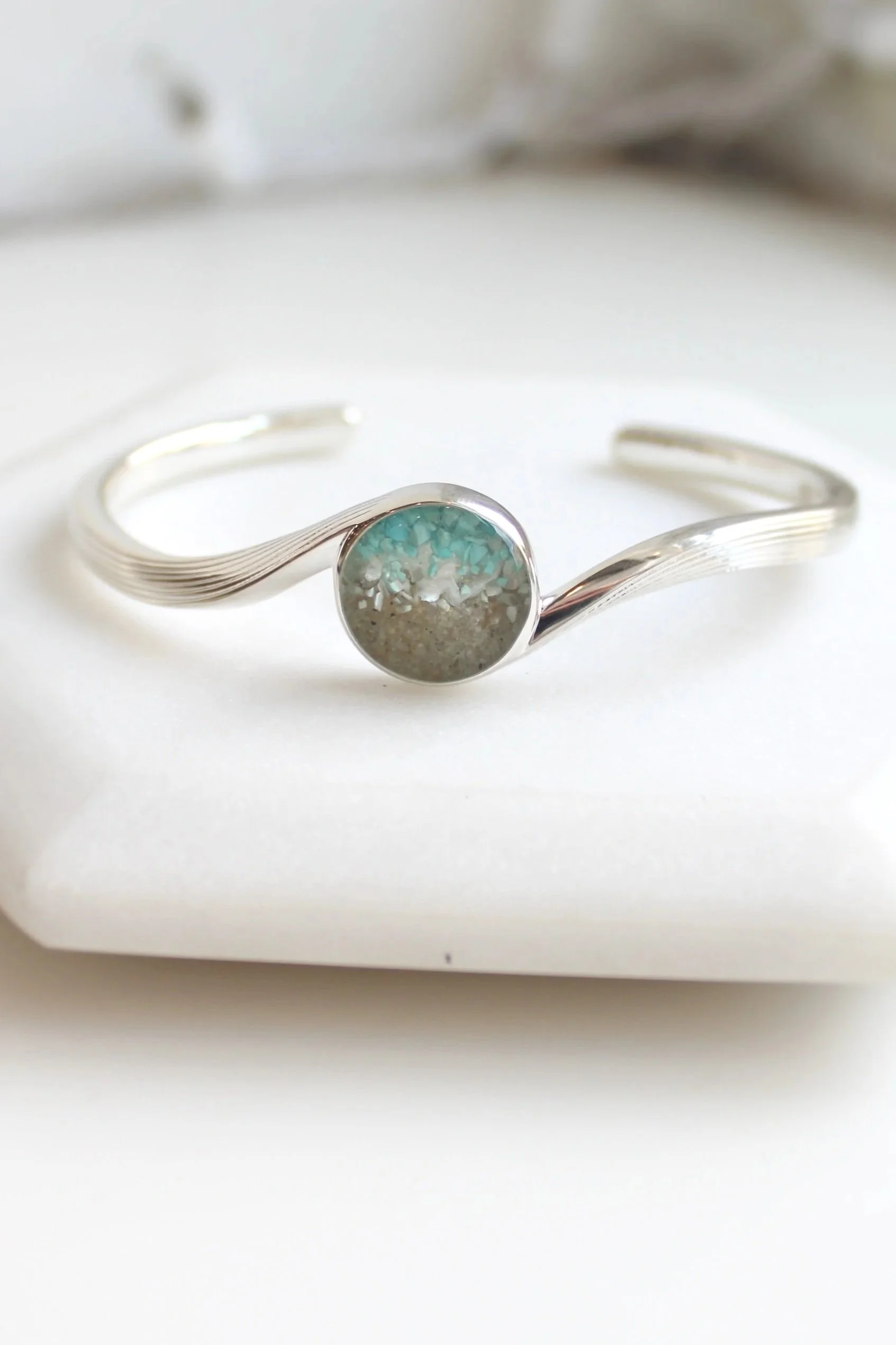 Dune Jewelry Ocean Waves Cuff Bracelet Ocean Gradient