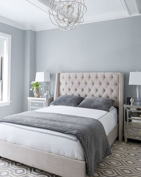 PHOTO CREDIT: Instagram @matthewcandesigns + @miyeyesseethis and published by Benjamin Moore on Pinterest