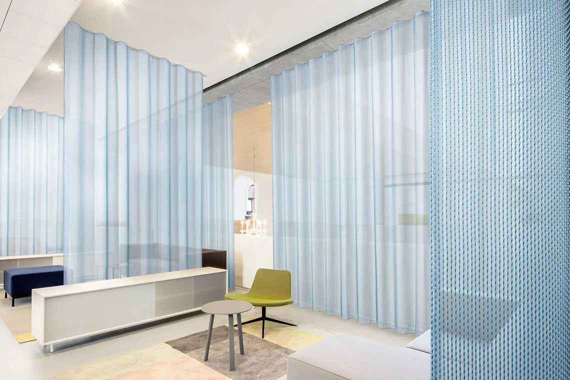 acoustique bureaux, vescom, voilage, wave, salle de réunion.jpg