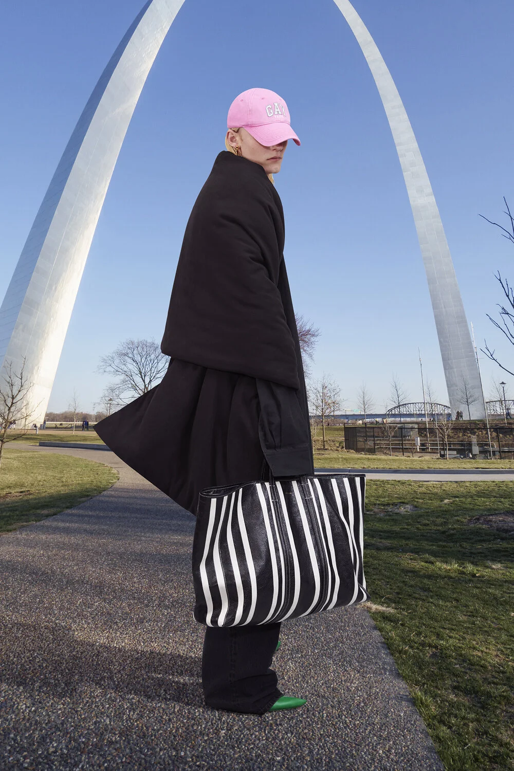 BALENCIAGA WINTER 21_45.jpg