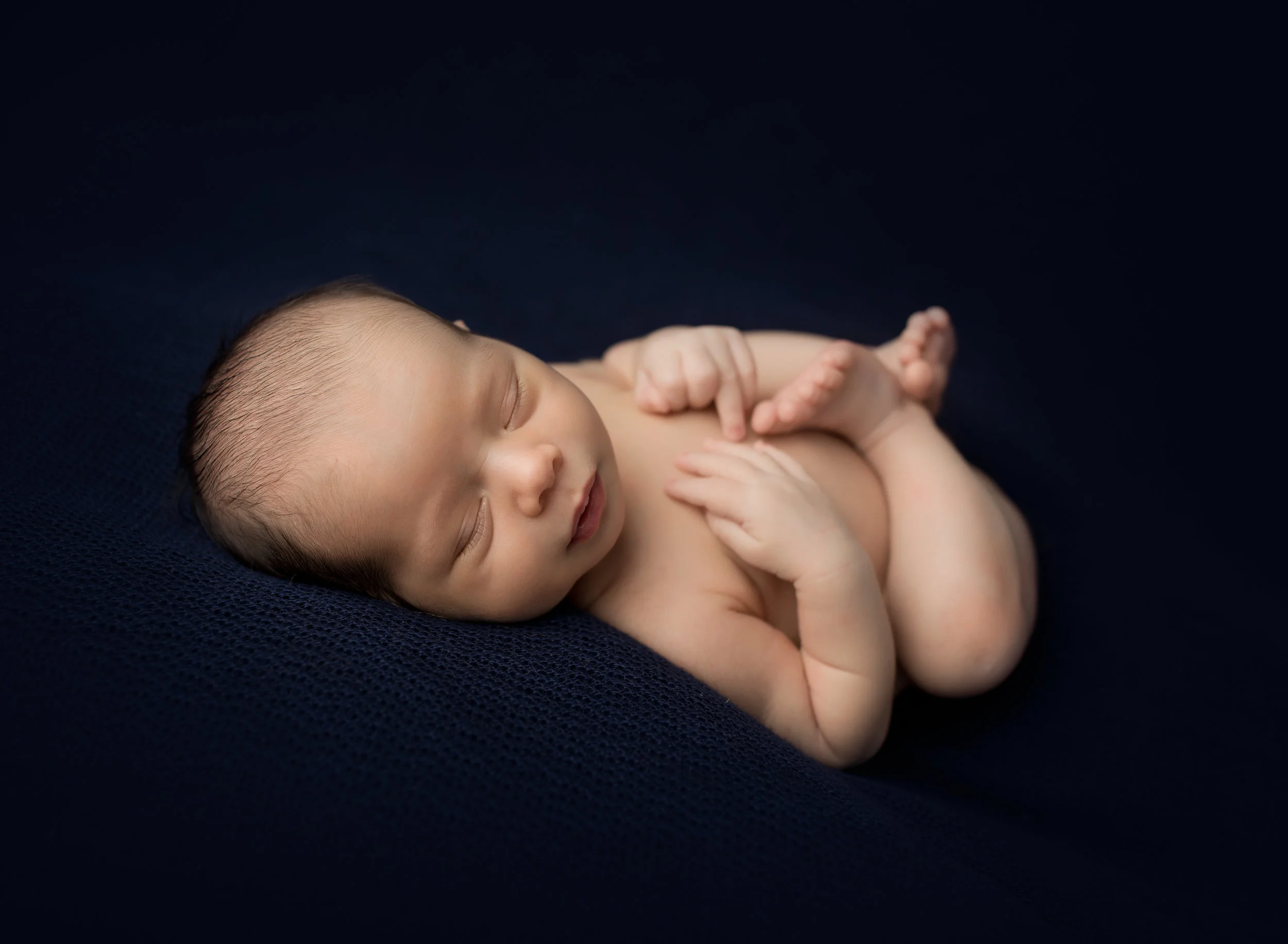 Ashburn Virginia Newborn Photographer 1.jpg
