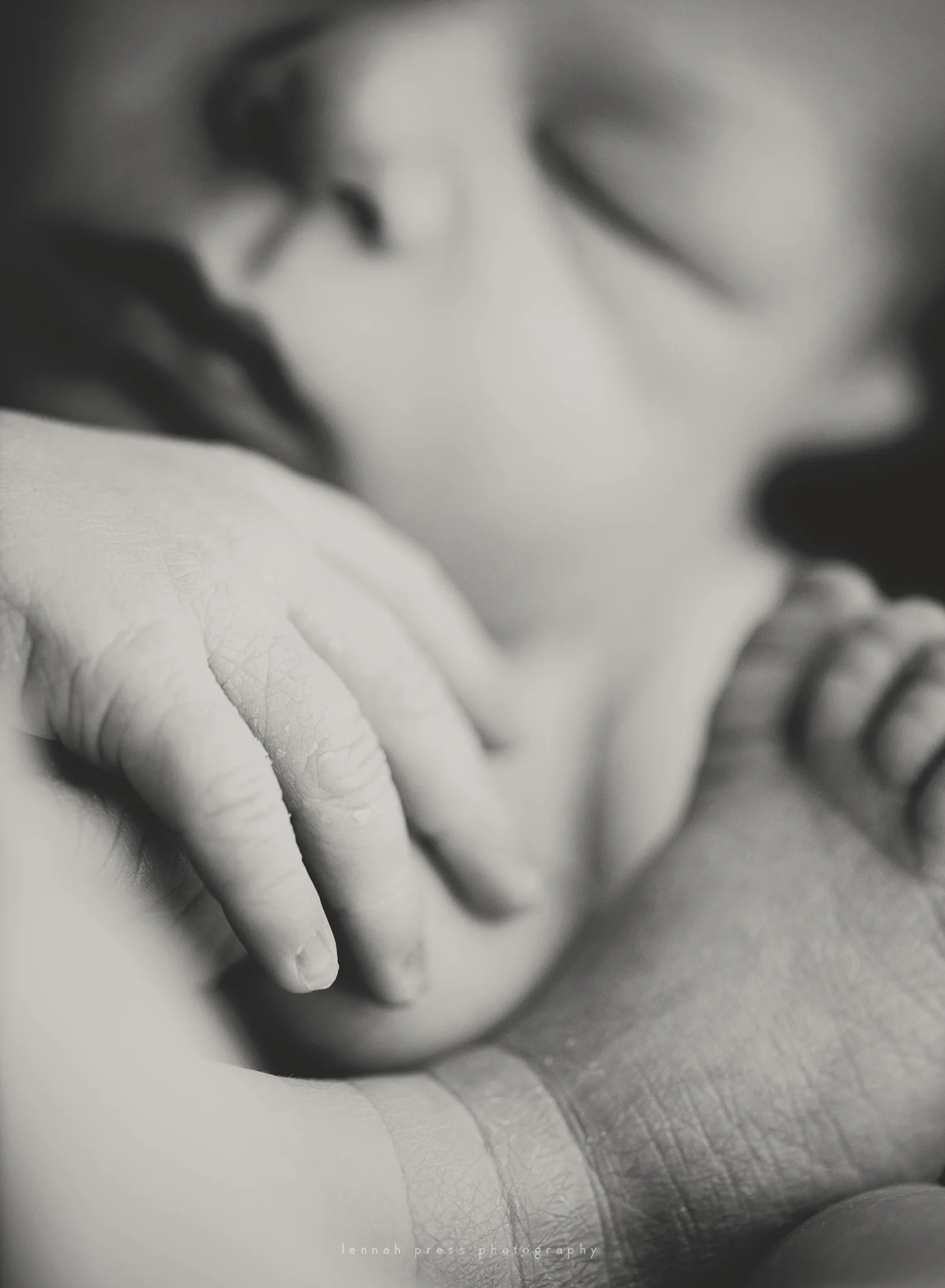 NewbornJohn_Web-45 (1).jpg