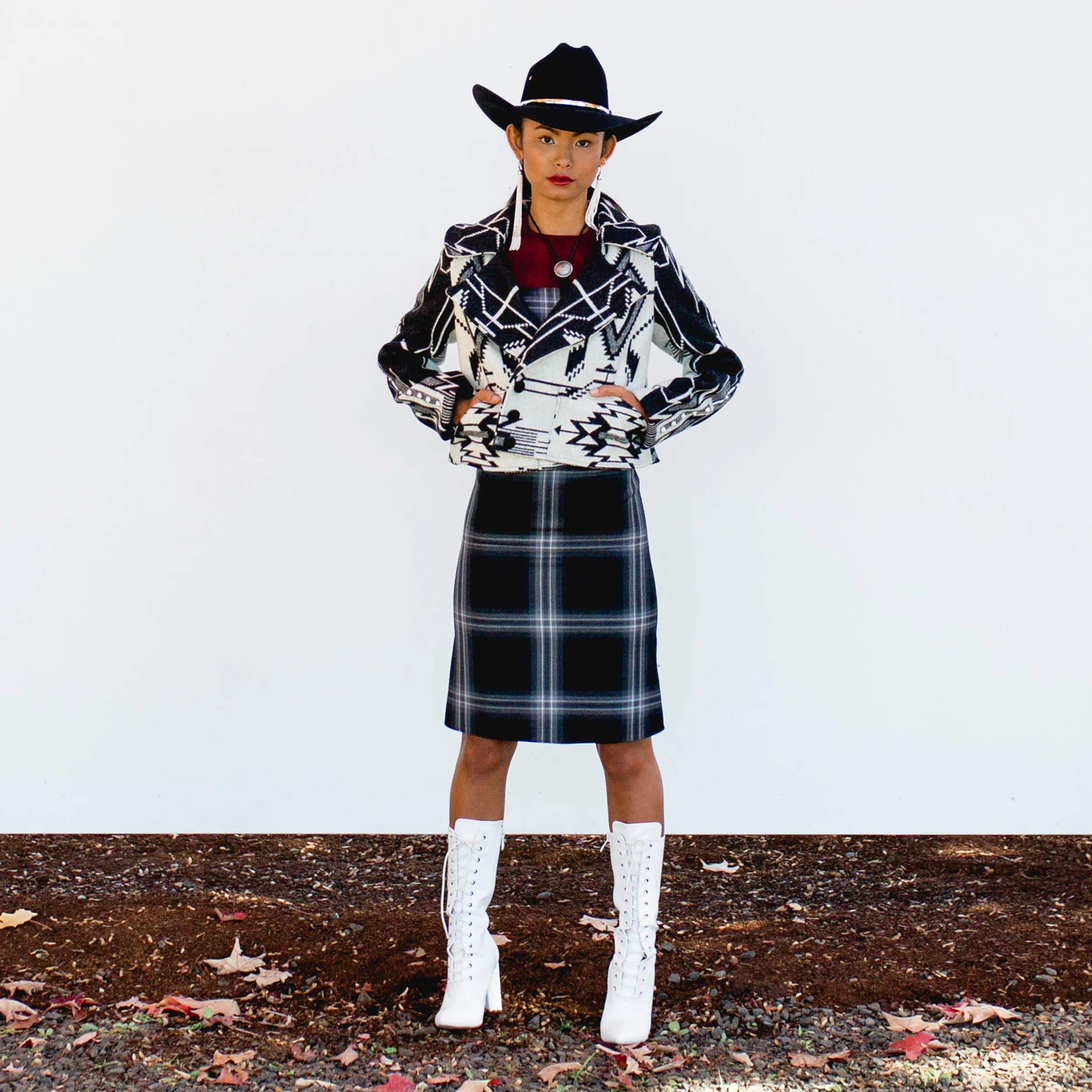 cropped box jacket 1.jpg