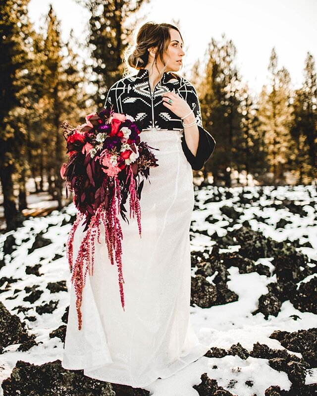 Take a breath ❄️ #ofieldforever .
.
Photography: @estherxrohr 
Model: @madisonmstieber
Hair: @hair_by_kelseygarrison @k.and.co_bridalandhairstyling 
MUA: @momentswithlex 
Floral: @houndhouse