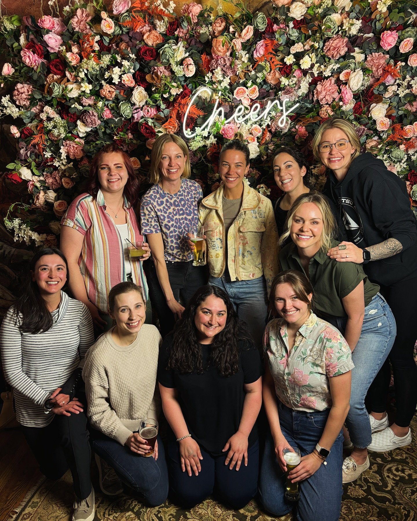 Cheers-ing to this fab crew! Thanks @castlerockfamilies and @goldielinksjewelry for having our team at the Castle Rock Bloom Bazaar 🌸
.
.
.
.
#strakapediatrictherapies #pediatrictherapies #therapycenter #speechtherapy #slp #speechlanguagepathology #