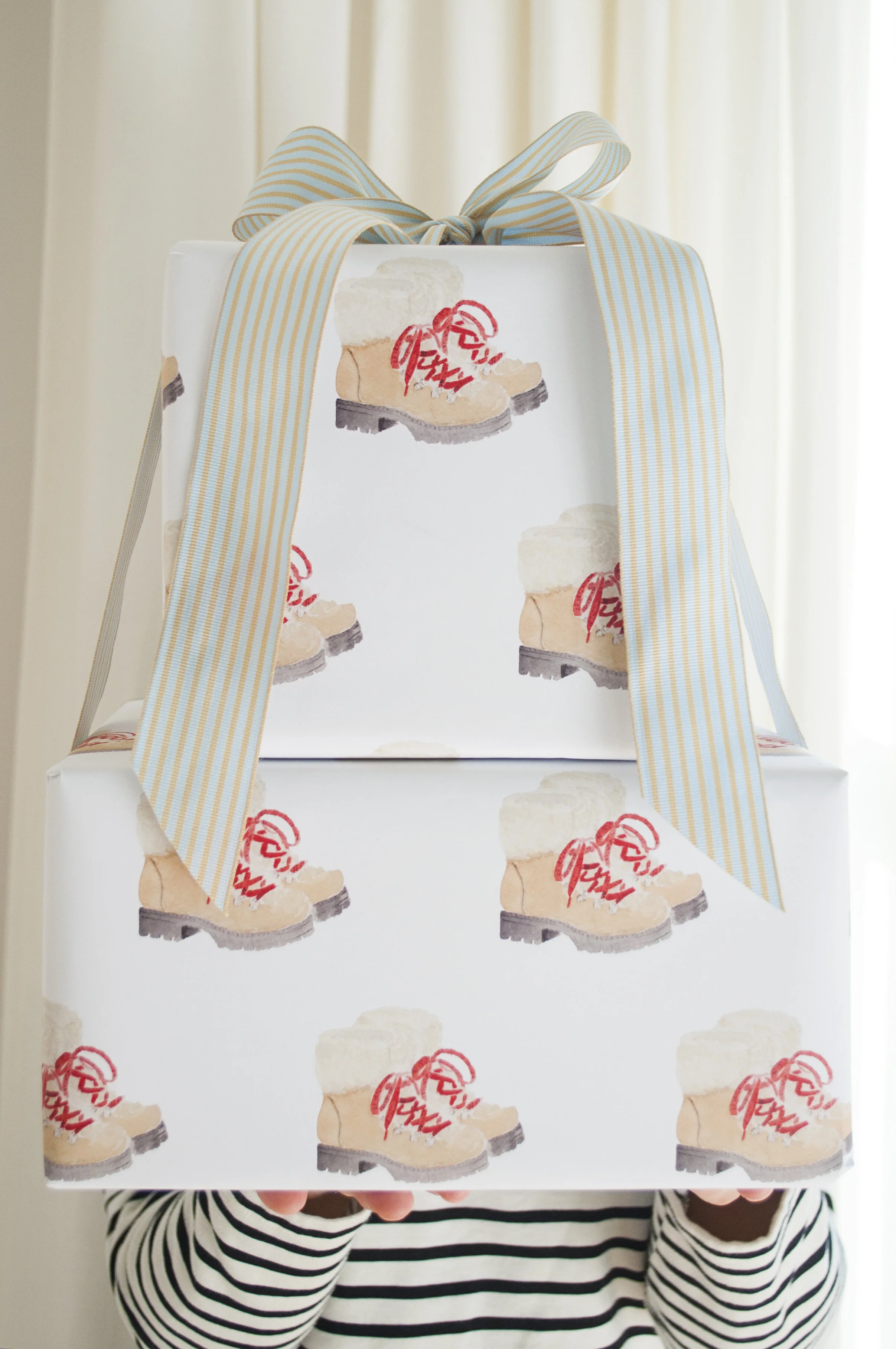 Holiday Nordic Boots Gift Wrap