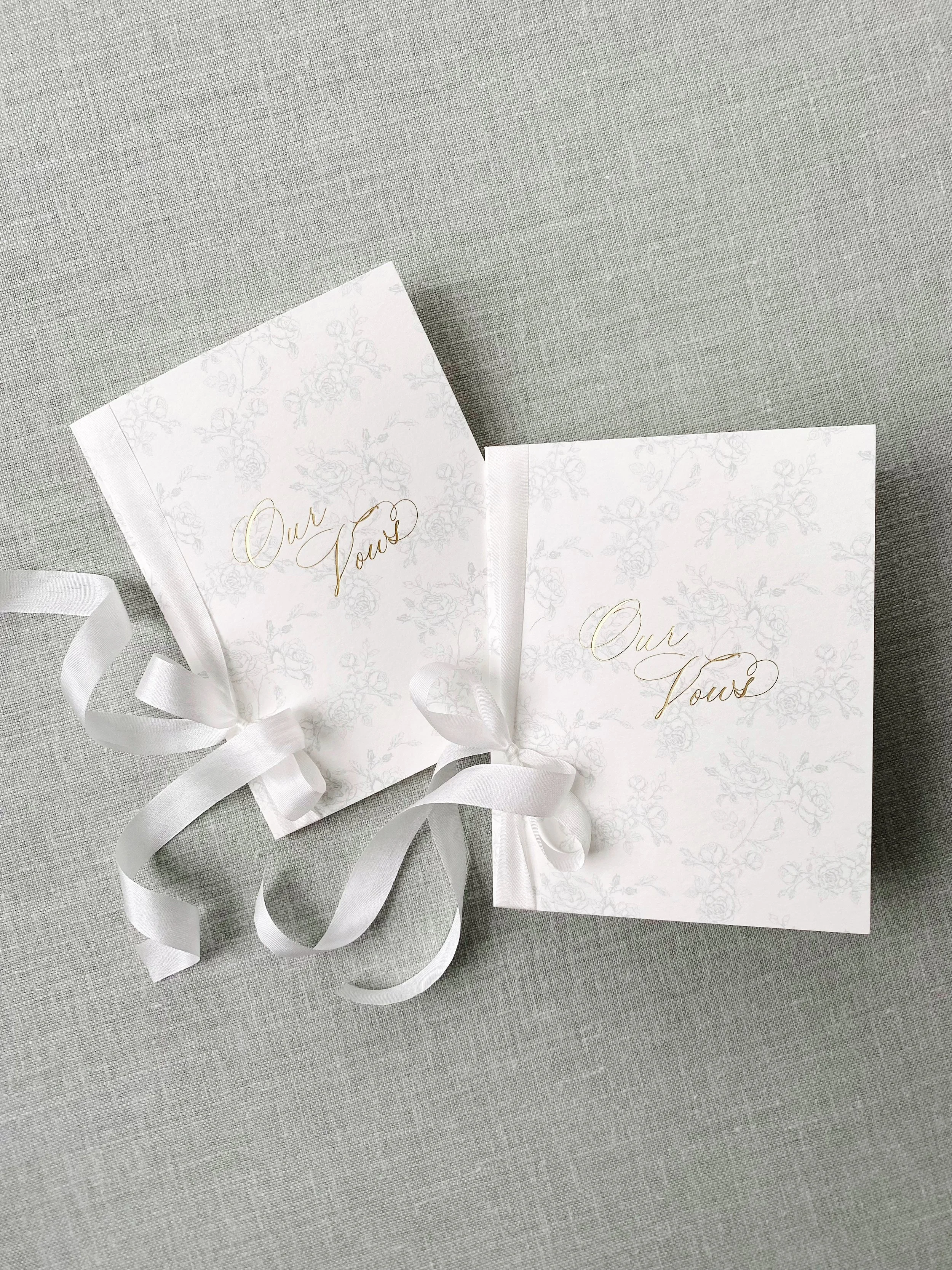 Toile Vow Books - Pale Blue