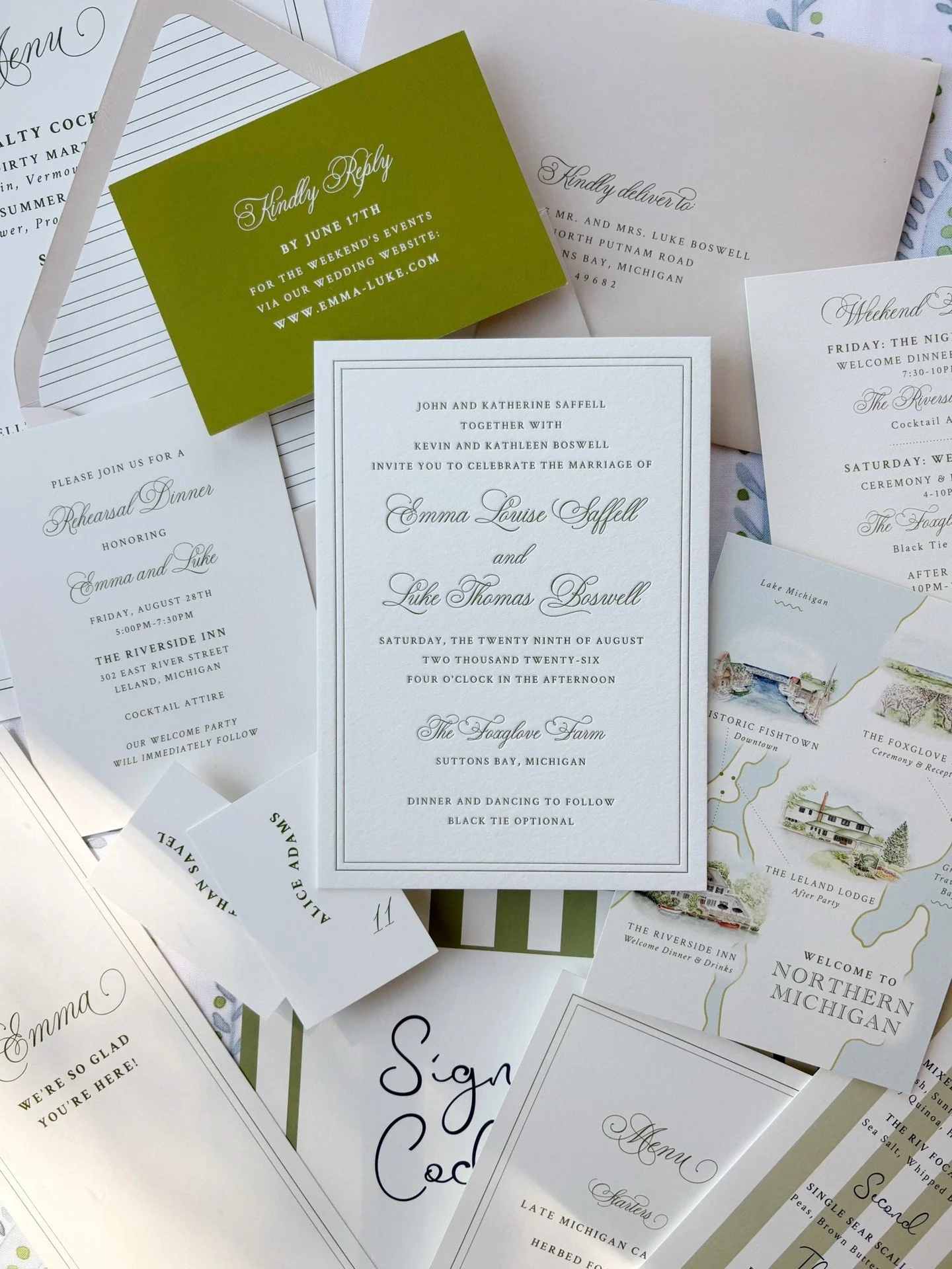 Emma &amp; Luke ✨

#watercolorweddinginvitations #customweddinginvitations #weddingstationery #handpaintedinvitations #weddingpaper