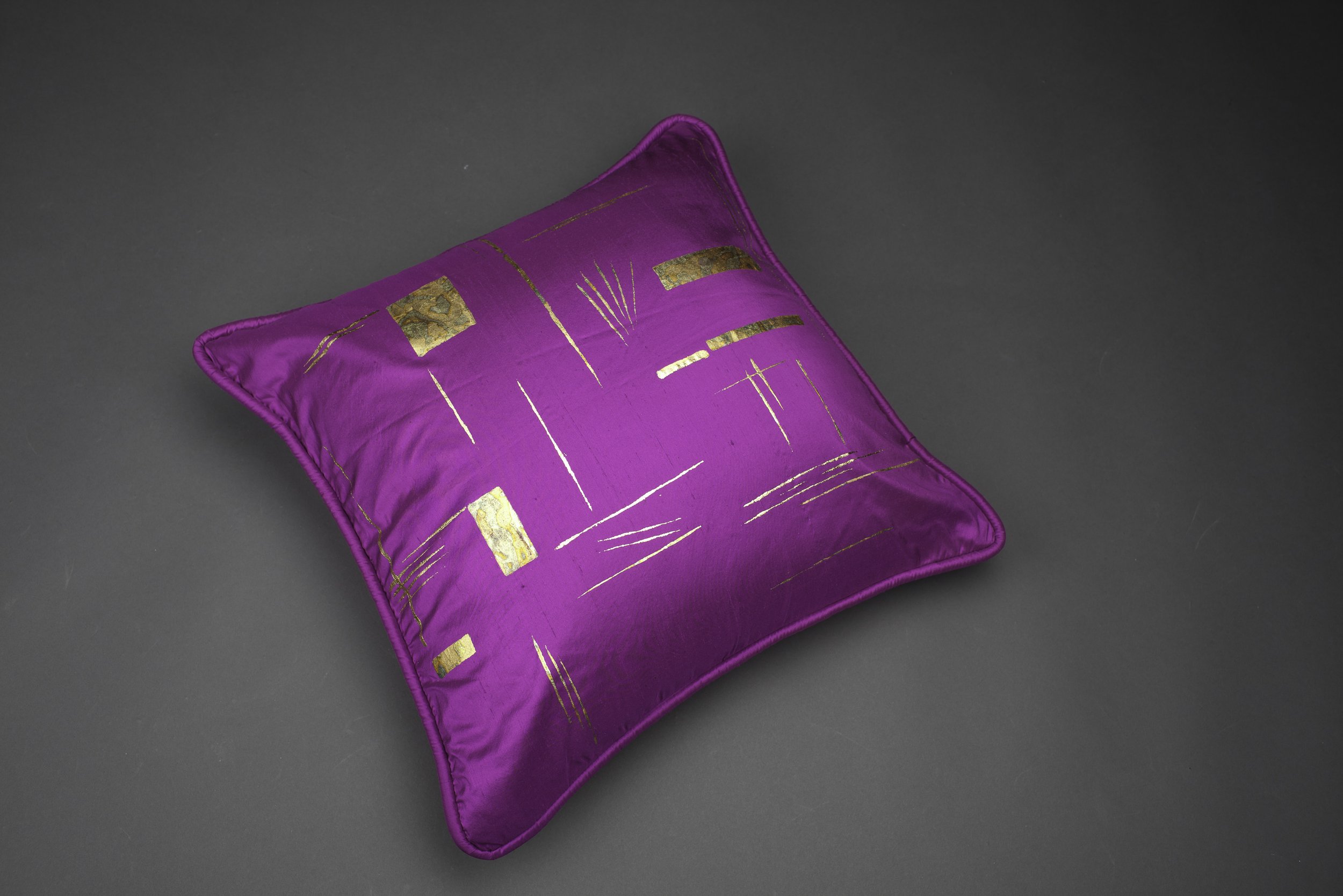 Silk Pillow with gold