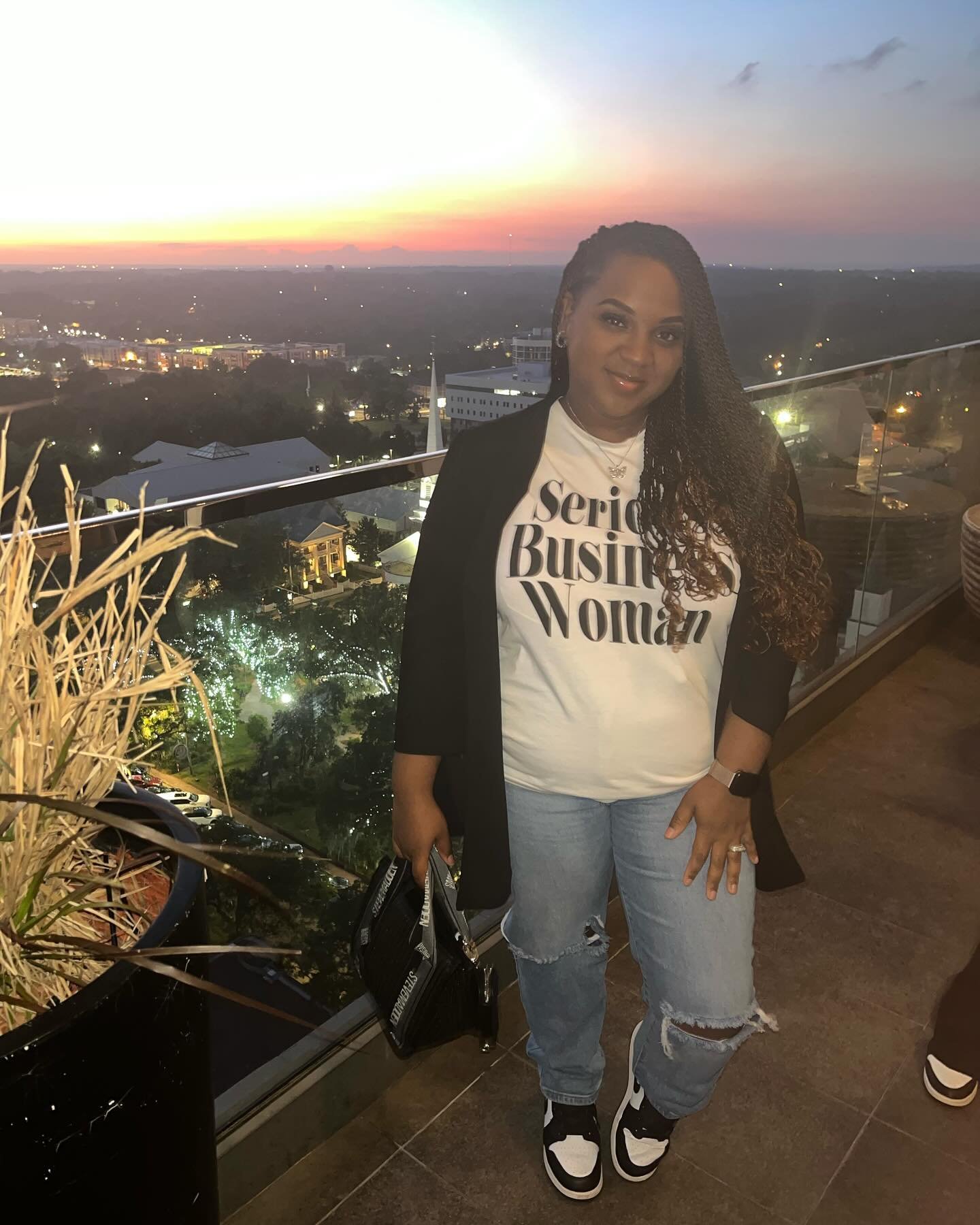Thank you @houseofvibes_850 for having me as a host shout out to @_aylamadison for always having my back &amp; challenging me &amp; my business for greater things! 

5 STAH MEDIA LLC is on the rise. New things in store this year! Our blessings are in