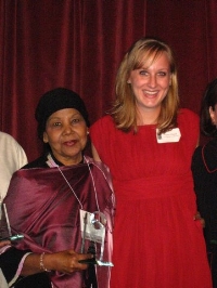  Mrs. Nayyar with Kara Hook, receiving Changing Worlds' 2007 Immigrant Contributions Award 