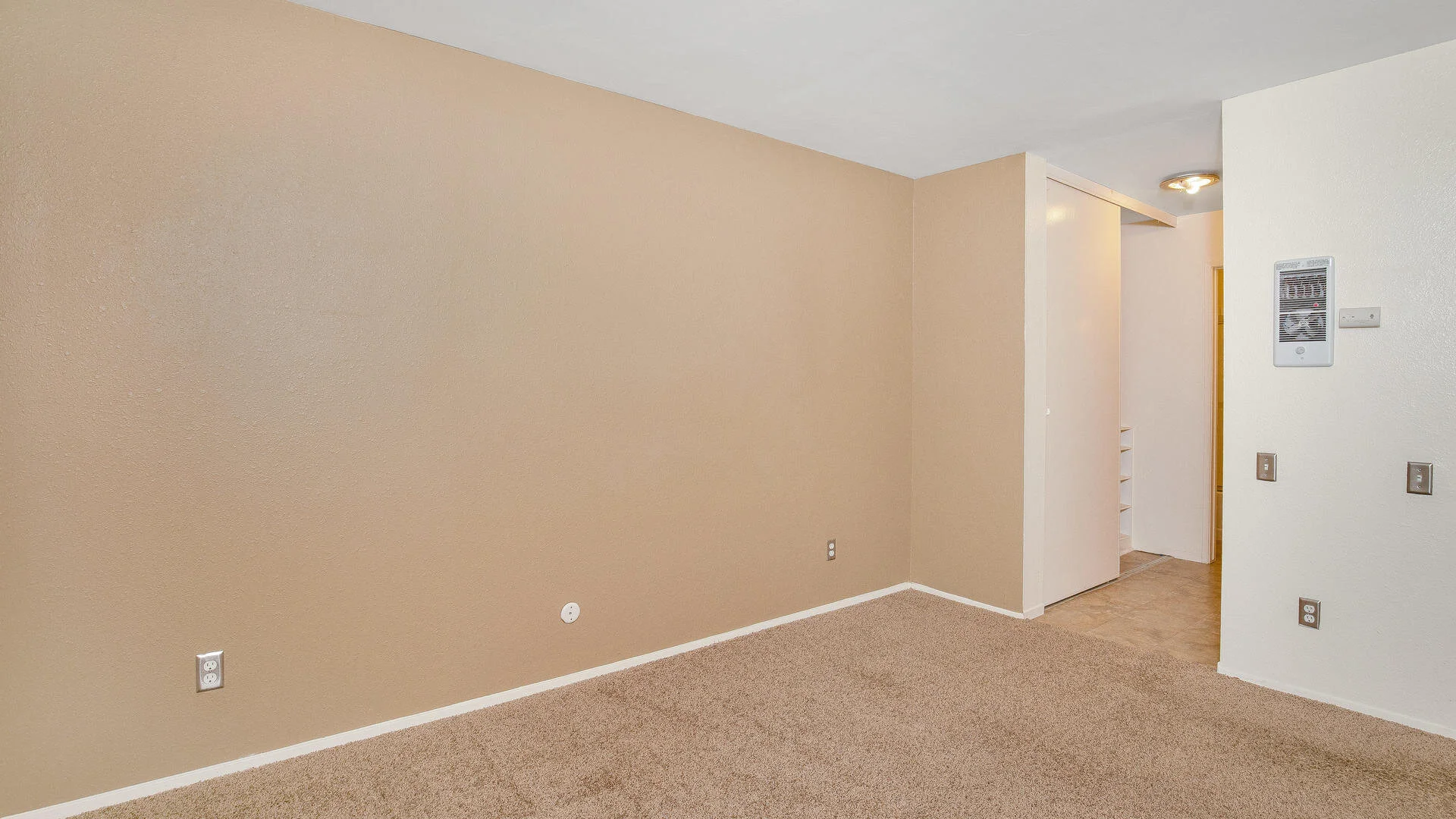4060 Huerfano Ave Unit UNIT-015-015-Huerfano Ave 231 12-MLS_Size.jpg