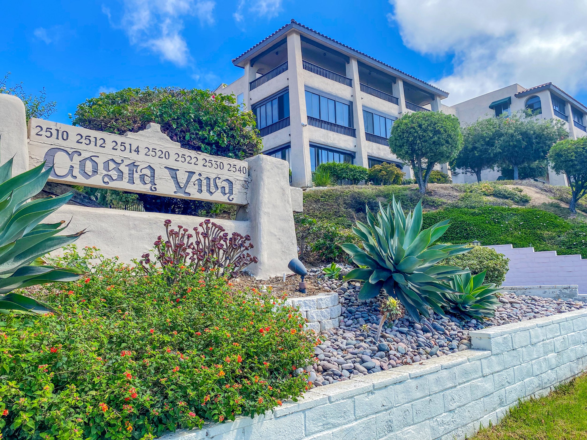2540 Clairemont Drive #308, San Diego  I  $680,000