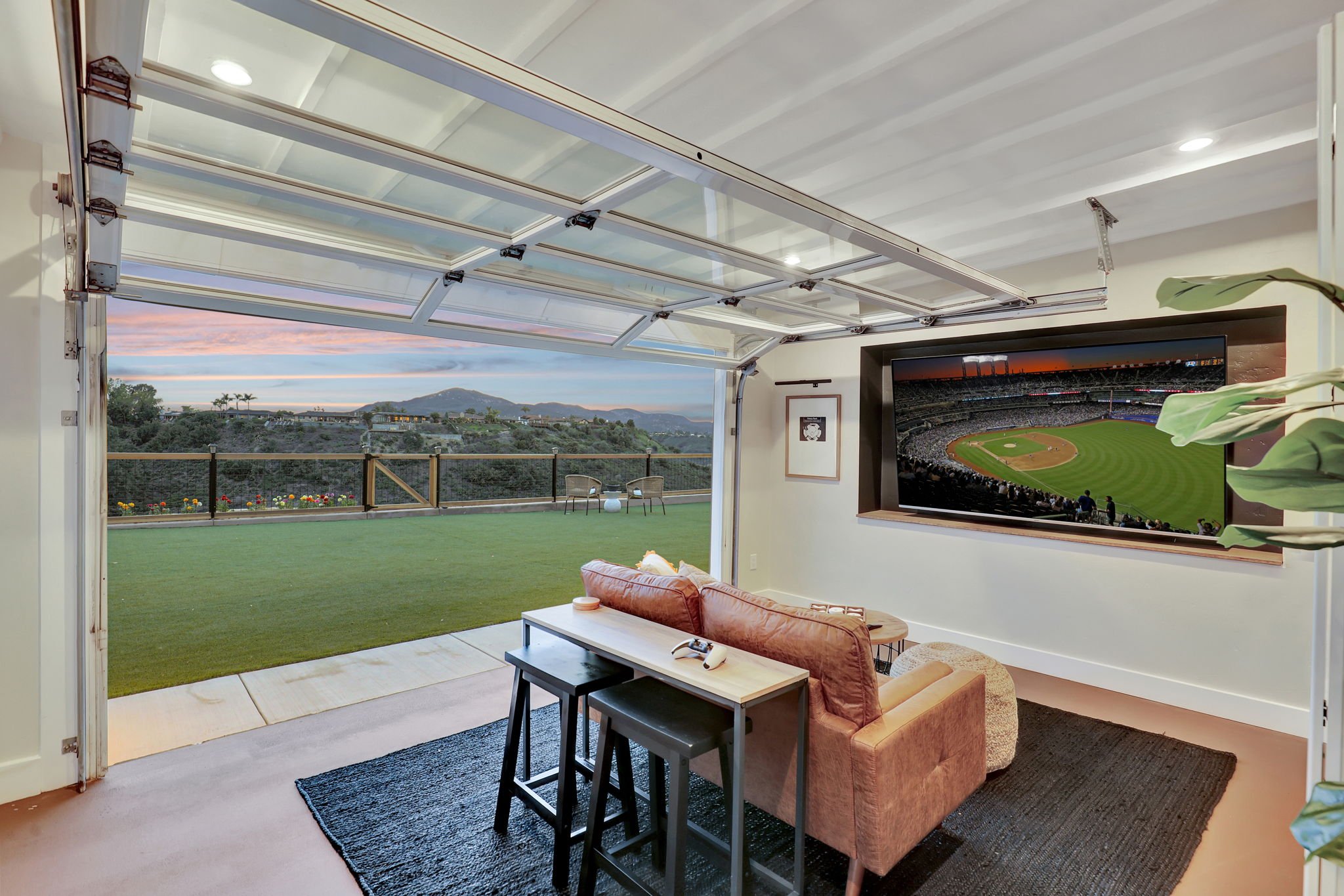 05_88-web-or-mls-51-print-1510 Hacienda_56.jpg