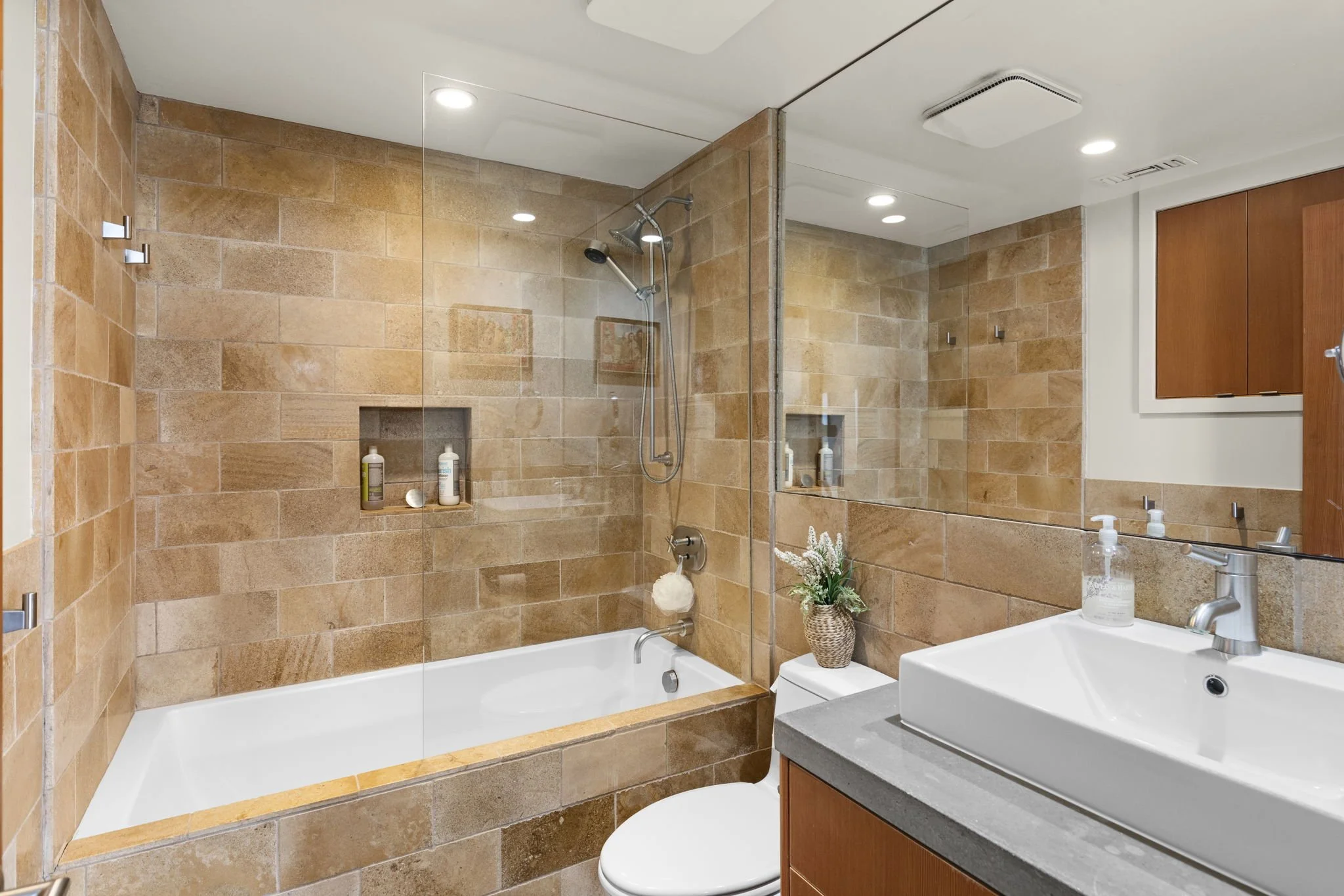 27_20-web-or-mls-NE0A5683.jpg