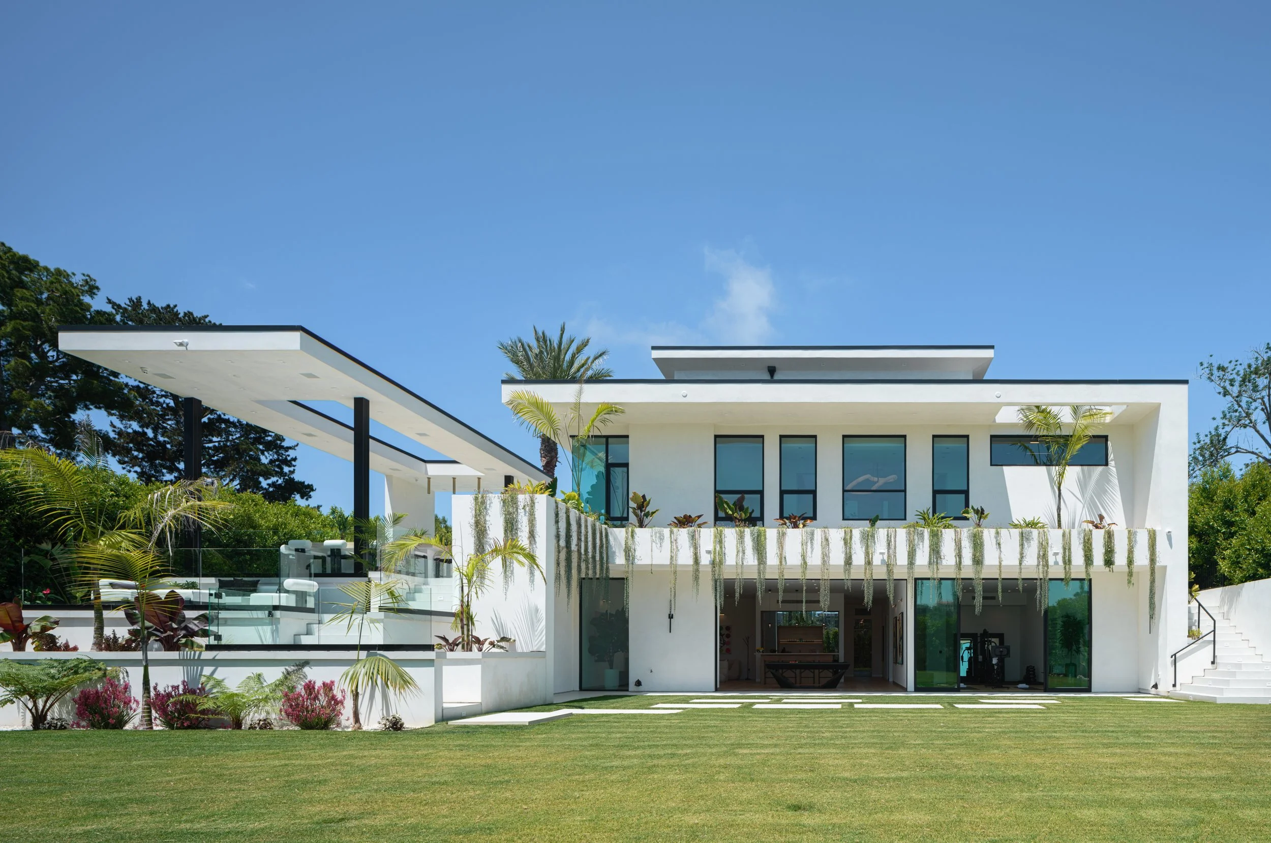6283 La Jolla Scenic ALL - MLS Res-21.jpg