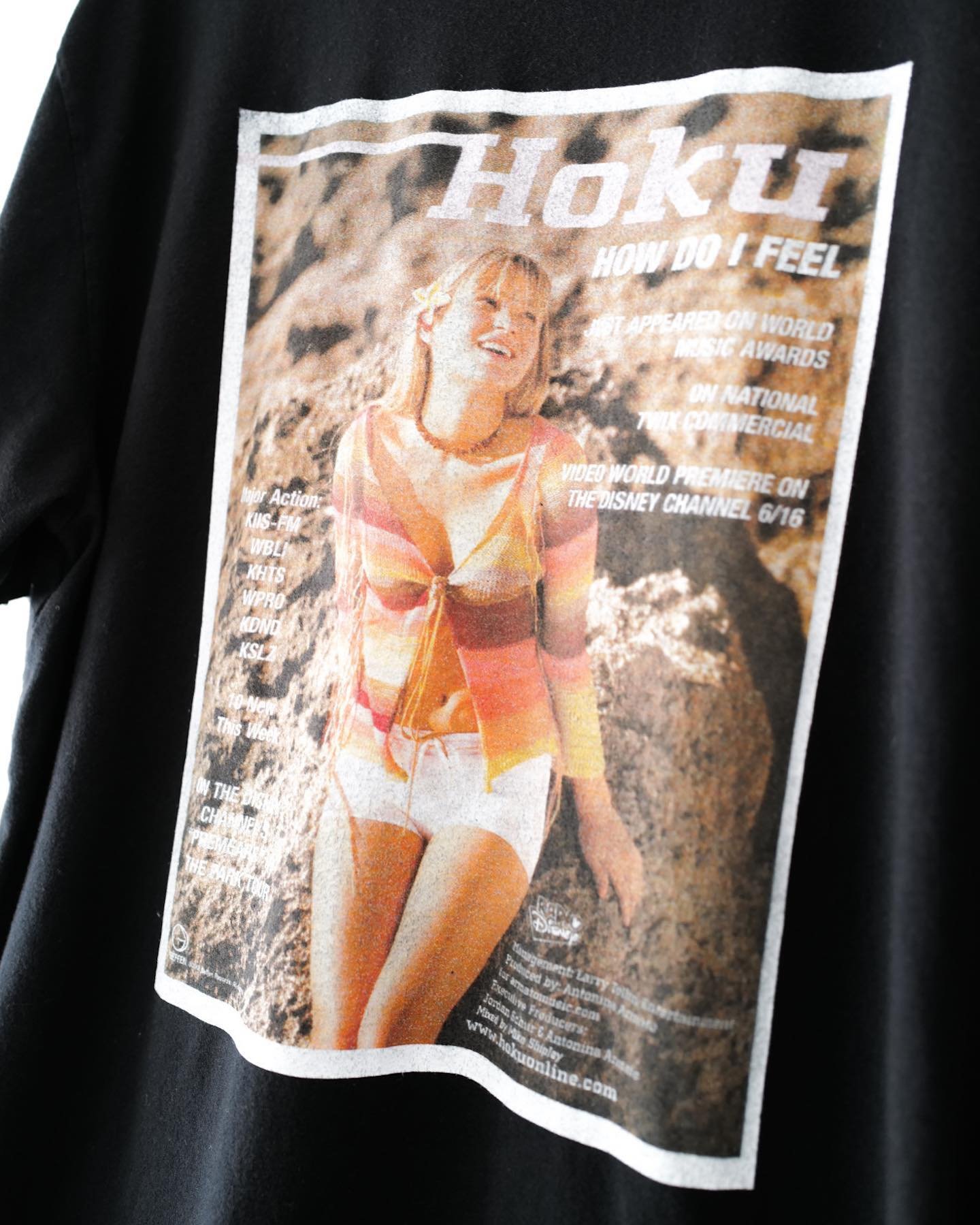 Bringing the &ldquo;How Do I Feel&rdquo; music video vibes (and burrito cravings) with this tee! 🏄🏽&zwj;♀️✨🌺🌯 #newportbleach #howdoifeel #burritosong