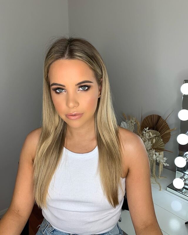 Saturday&rsquo;s with this gorgeous girl in the studio.
Which is now open for bookings 🙌
To book DM or email hello@ashleighcormack.com
#makeup#mua#beauty