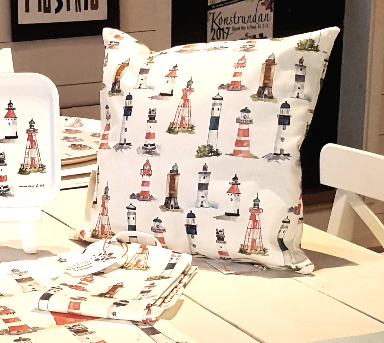 Swedish+lighthouses+kuddfodral+k%C3%B6kshandduk+bricka.jpg
