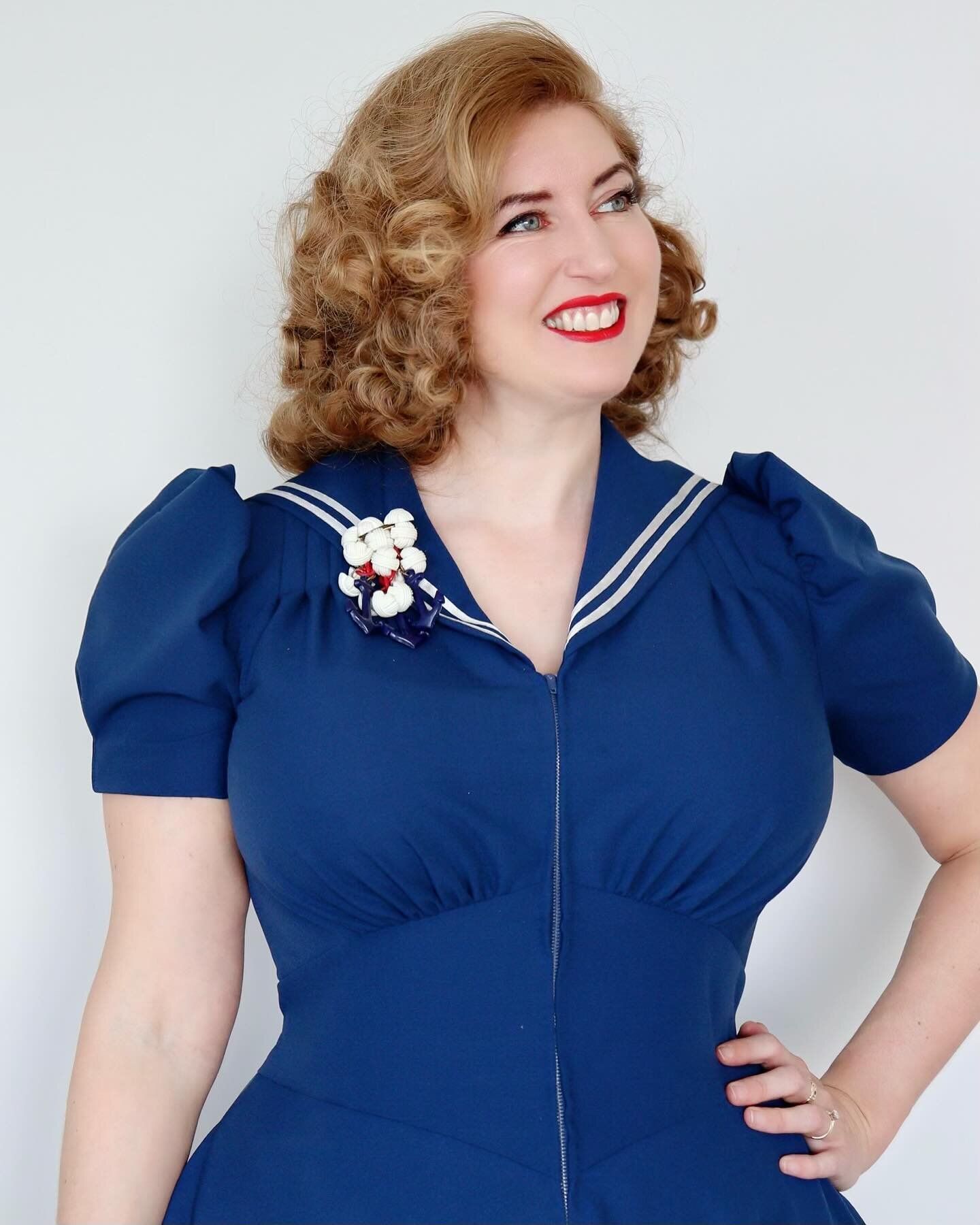 Swipe to see some of my favourite 1930s-40s nautical inspirations that referenced while developing my latest pattern release, the sailor collar expansion. My favourite is the dress with shaped midriff, featured in the spring 1940 Sears catalogue, whi