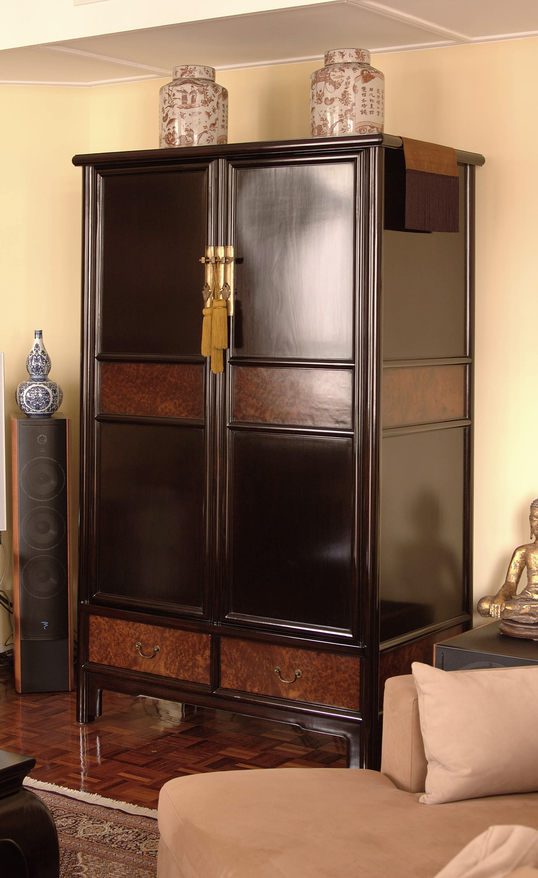 ....bespoke chinese ming style furniture : armoire cabinet..特别定制中式明式家具 : 大柜....