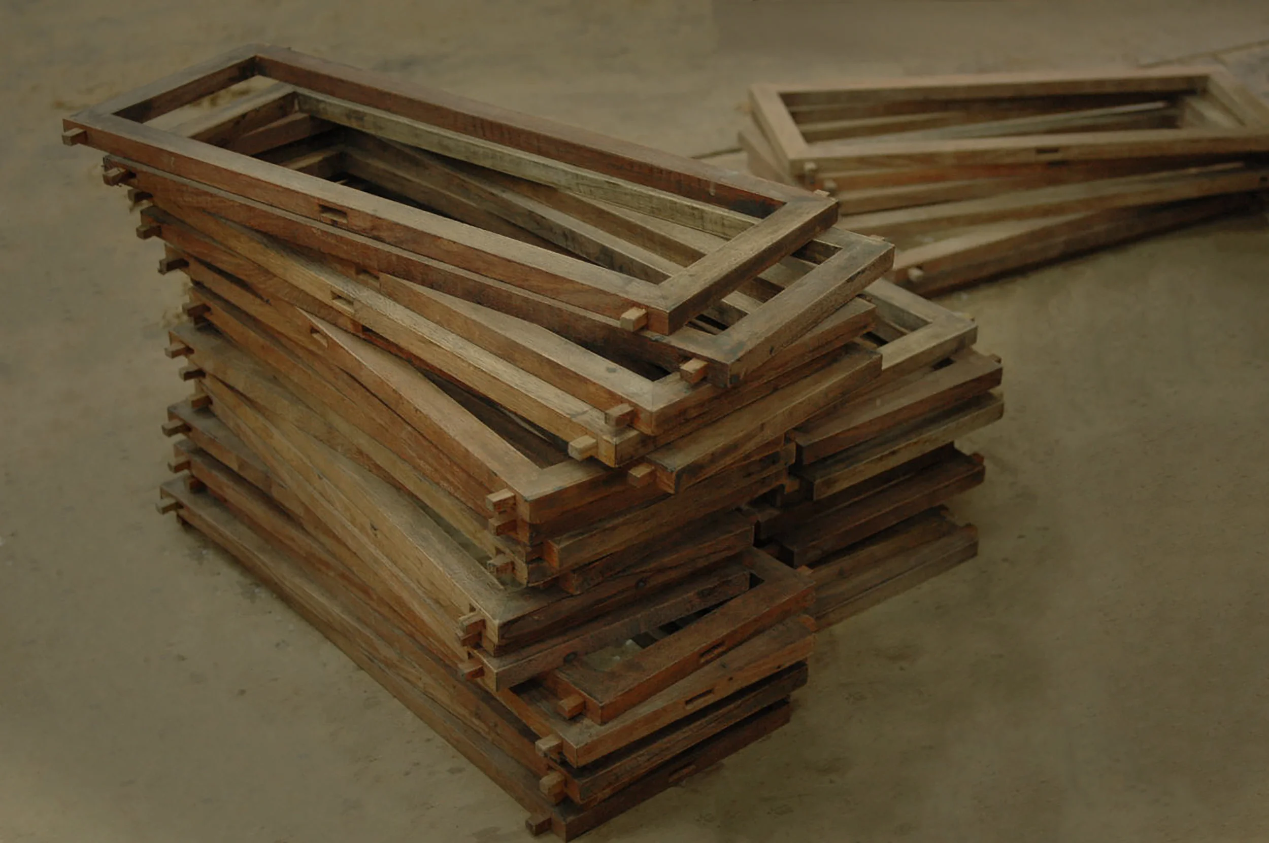 ....bespoke furniture : artisan crafting photo..特别定制家具 : 公丈制作照片....