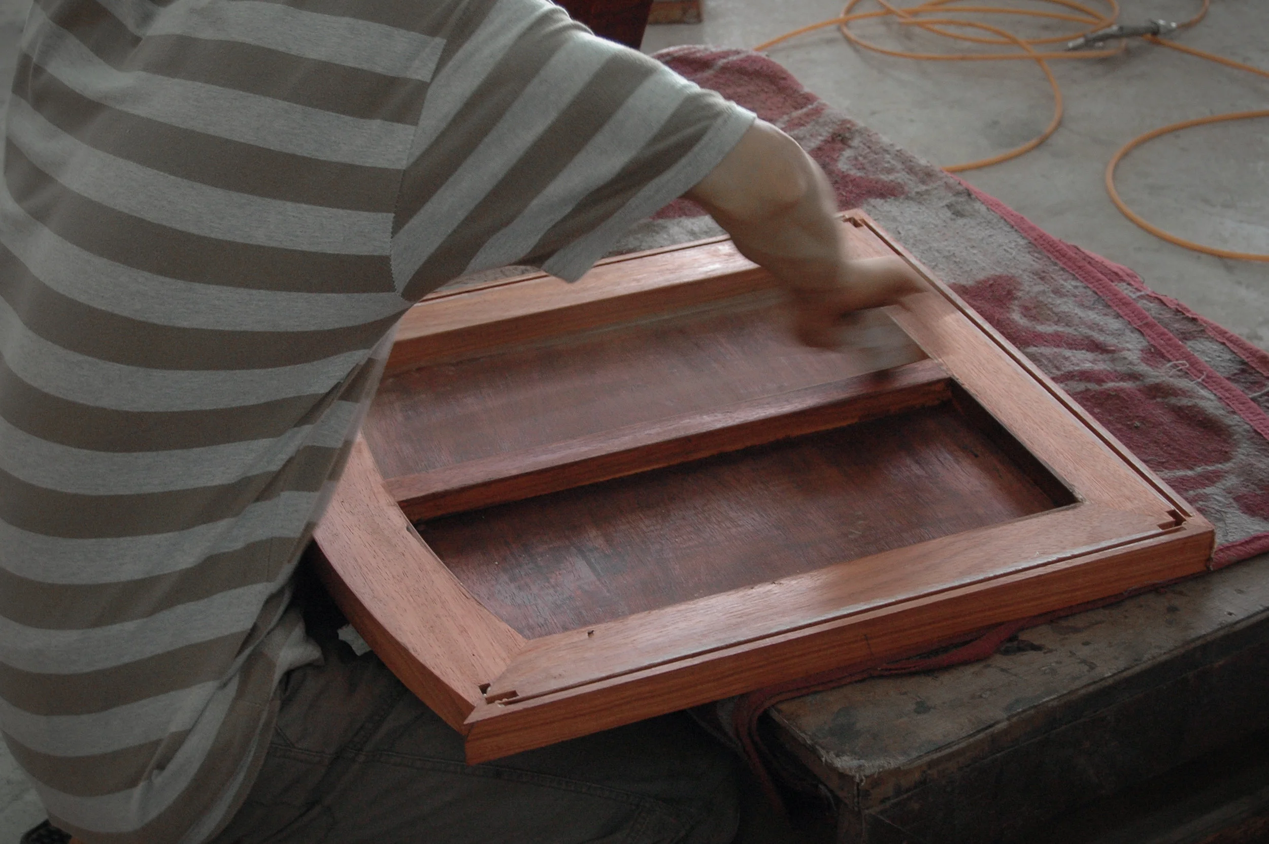 ....bespoke furniture : artisan crafting photos ..特别定制家具 : 公丈制作照片....