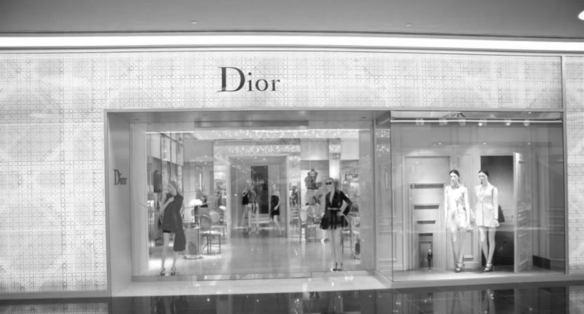 dior-store-s00-136-1170-630-p-center_center-FFFFFF.jpg