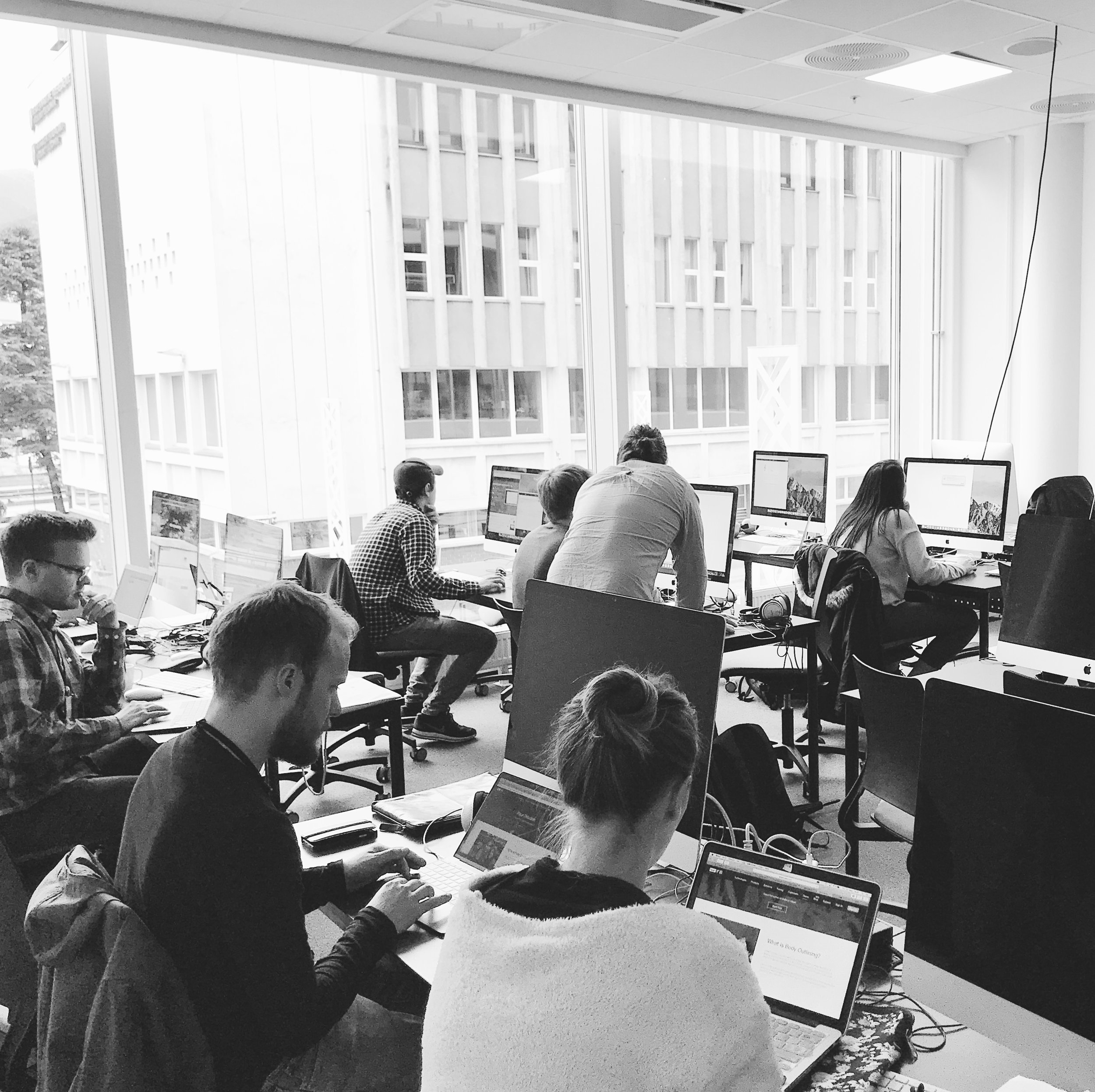 MAC-laben: Fokuserte mixmaster-studenter under en av Joar Midtun sine workshops om ansiktsgjenkjenning.