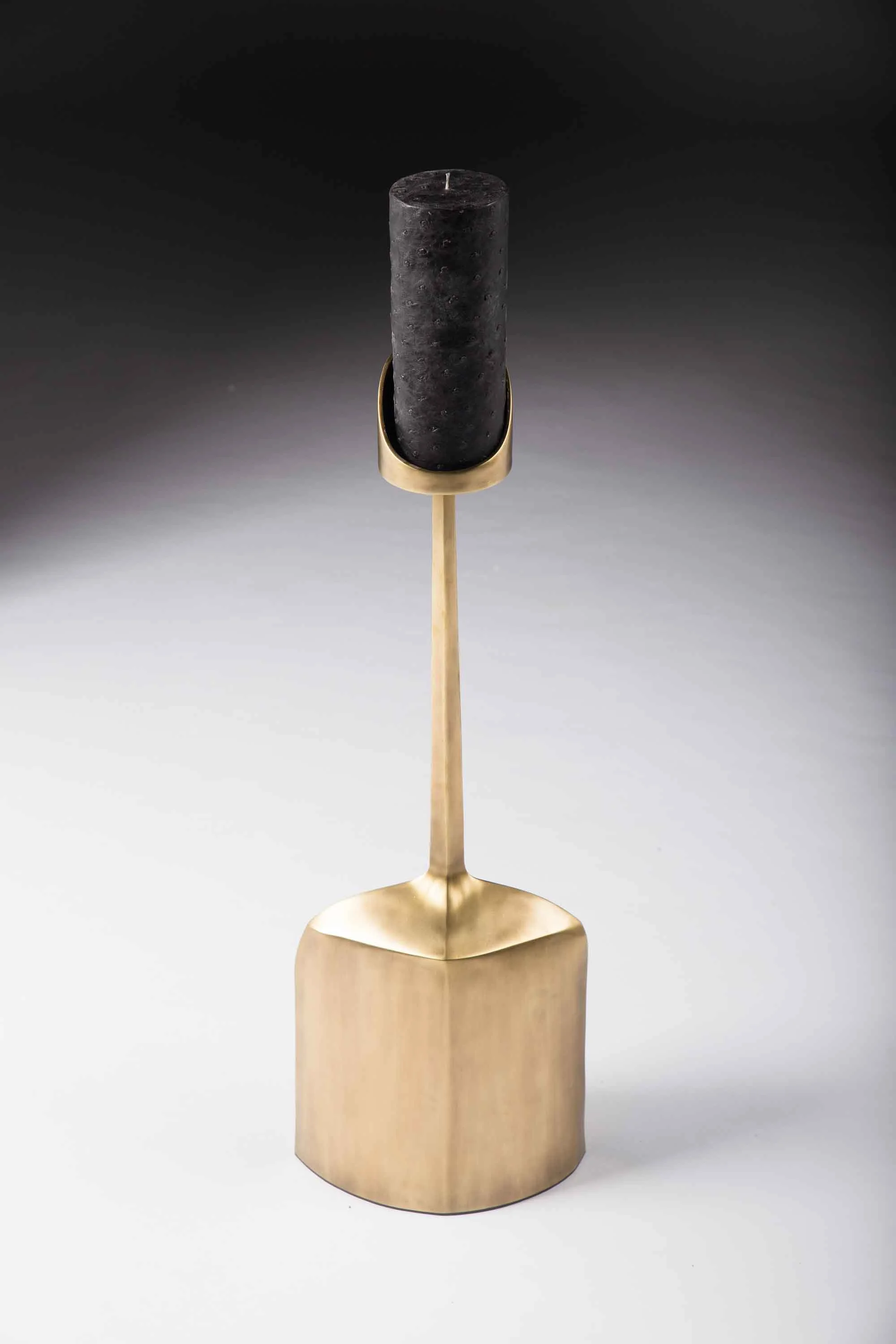 BS20XL-BRG-AND-820-SQD101-V1-Product-shop-Patrick-Coard-Paris-Candle-Texture-Shagreen-Sculptural.jpg
