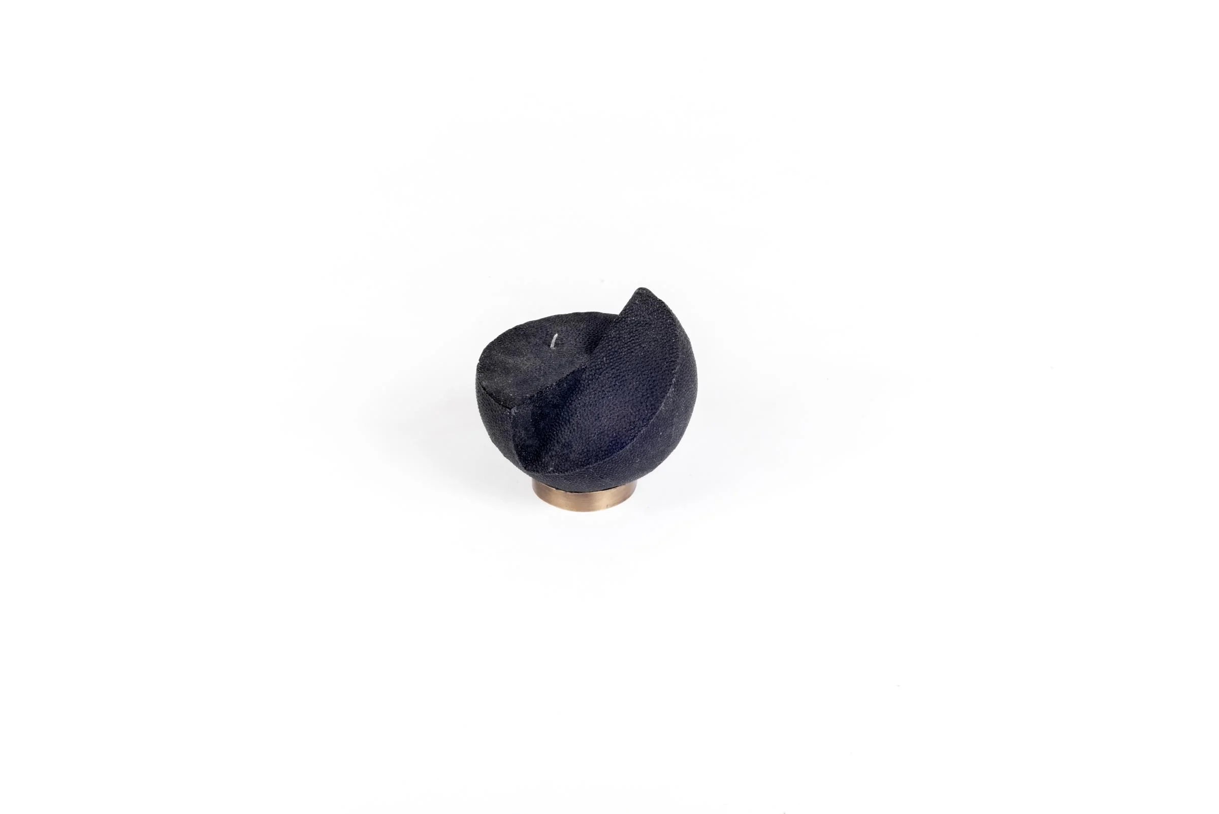 PC26M-D101-V5-Product-shop-Patrick-Coard-Paris-Candle-Texture-Shagreen-Sculptural.jpg