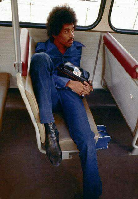 4d50654ea32793378053fc7d3aba08de--jimi-hendrix-the-bus.jpg