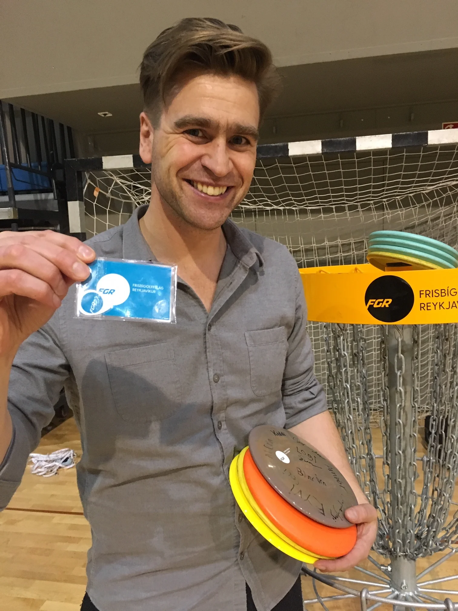 Fjör á frisbígolfæfingum