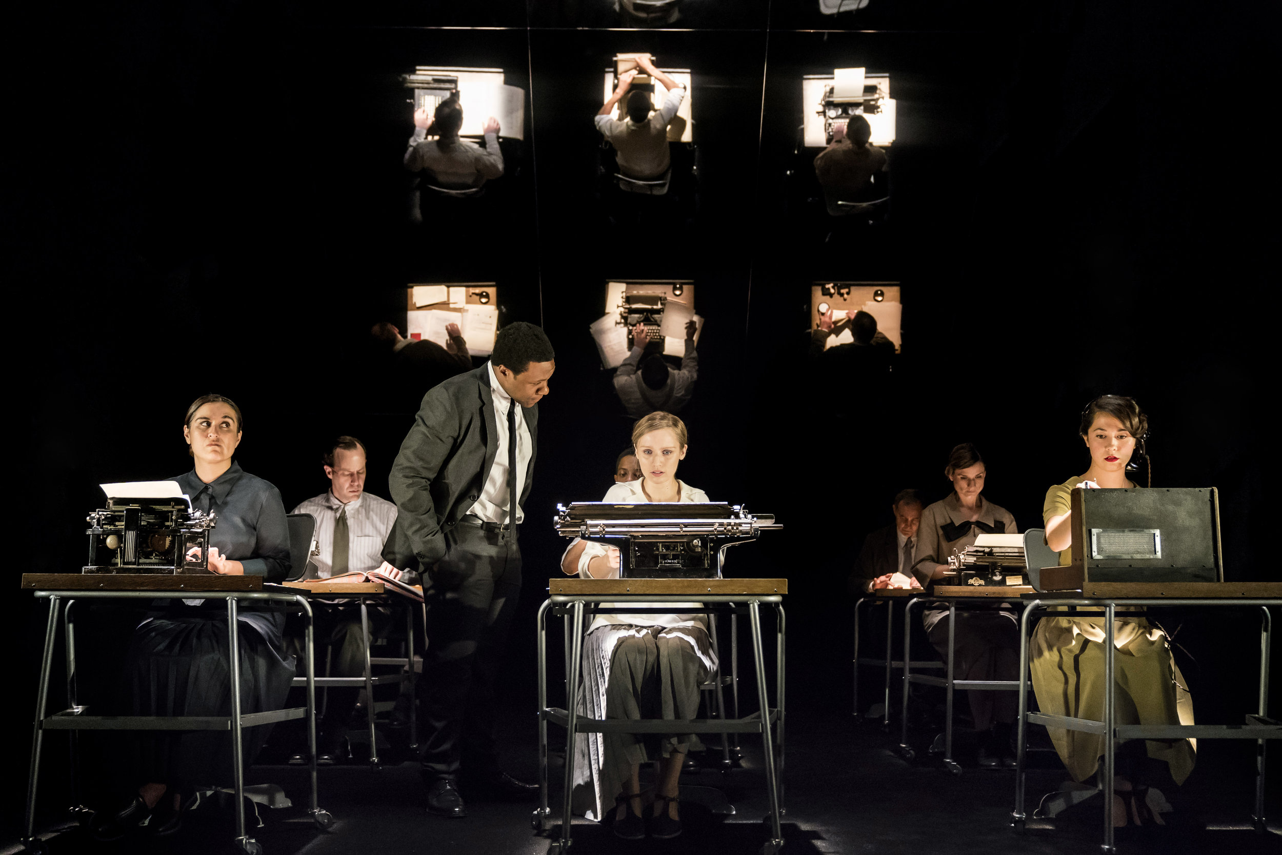 4-the-company-of-machinal-photo-credit-johan-persson-3.jpg