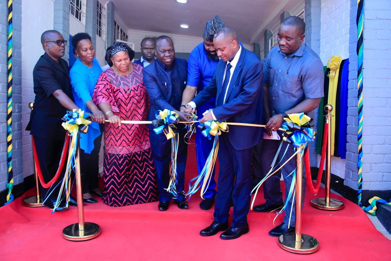  Abel Makubi, representing the Ministry of Health in Tanzania, opens the PEOC in the presence of partners 