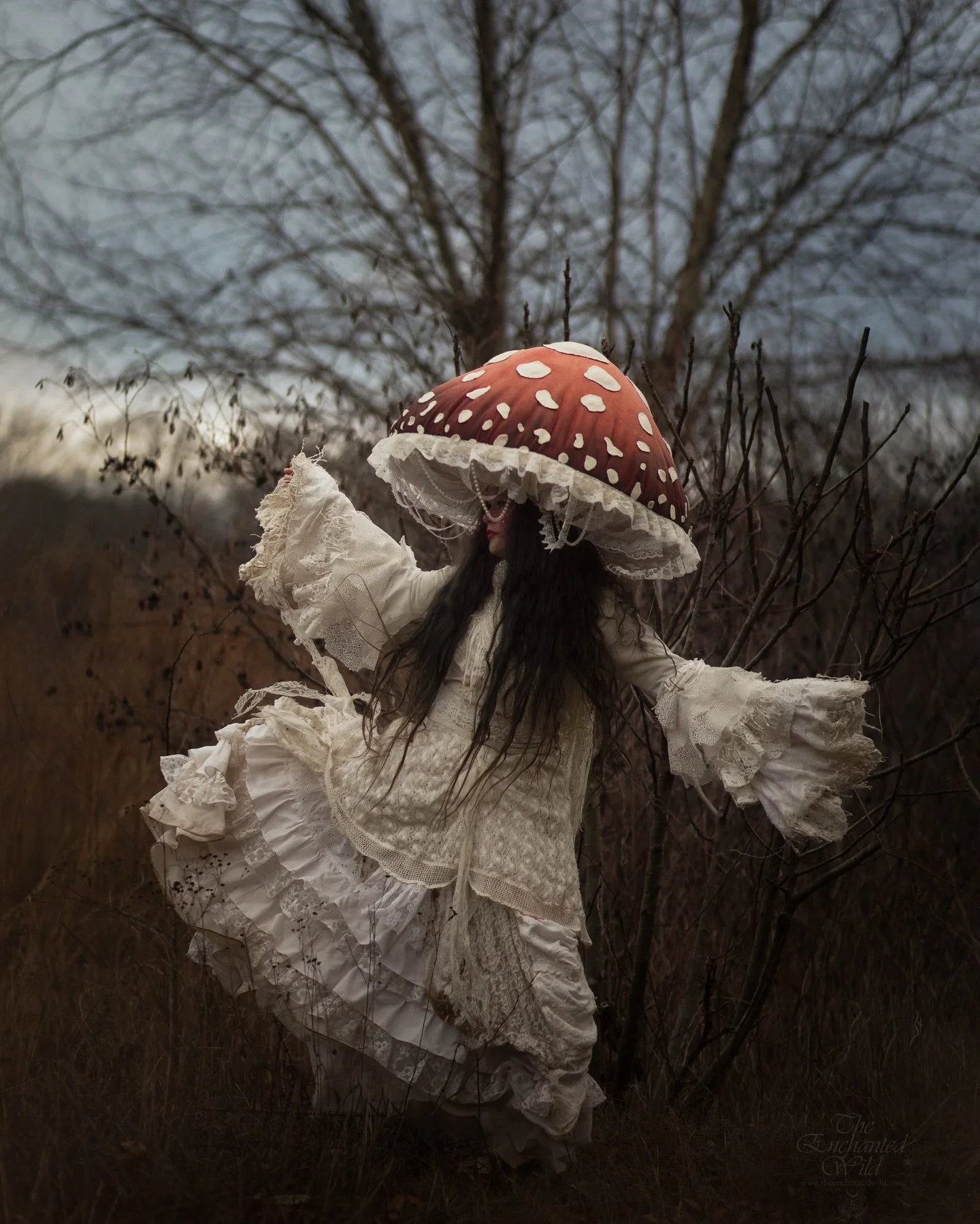 Join me and @the_phaneron_fae for a day of creating art with her beautiful mushroom headpieces April 18 &amp; 19! We will have a rainbow to select from, looking forward to bringing in the springtime greenery with your magical faces! 🧚&zwj;♂️🍄

Deta