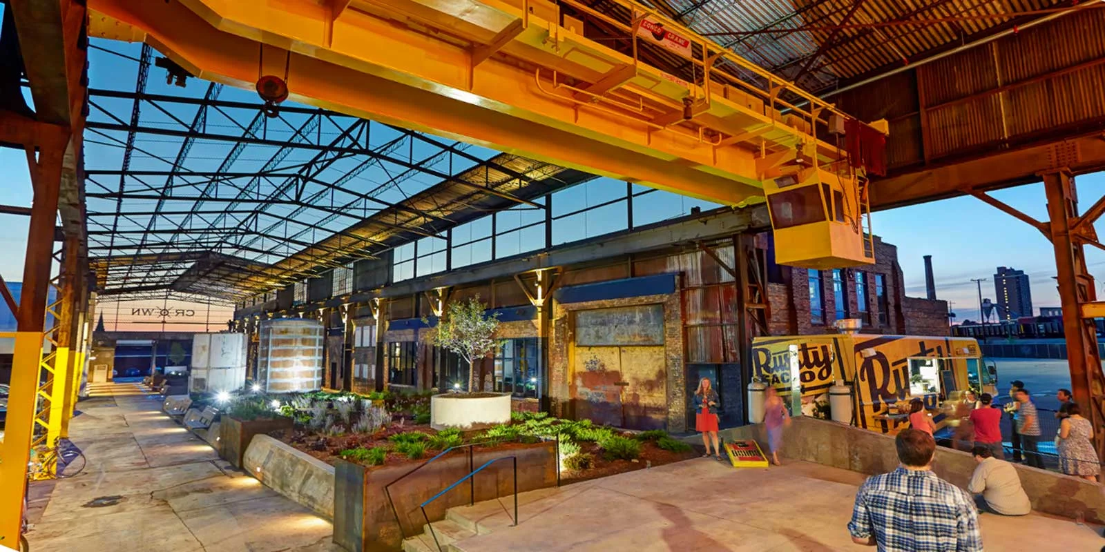The_Shed_at_Crown_Center_interiorPEOPLE.jpg