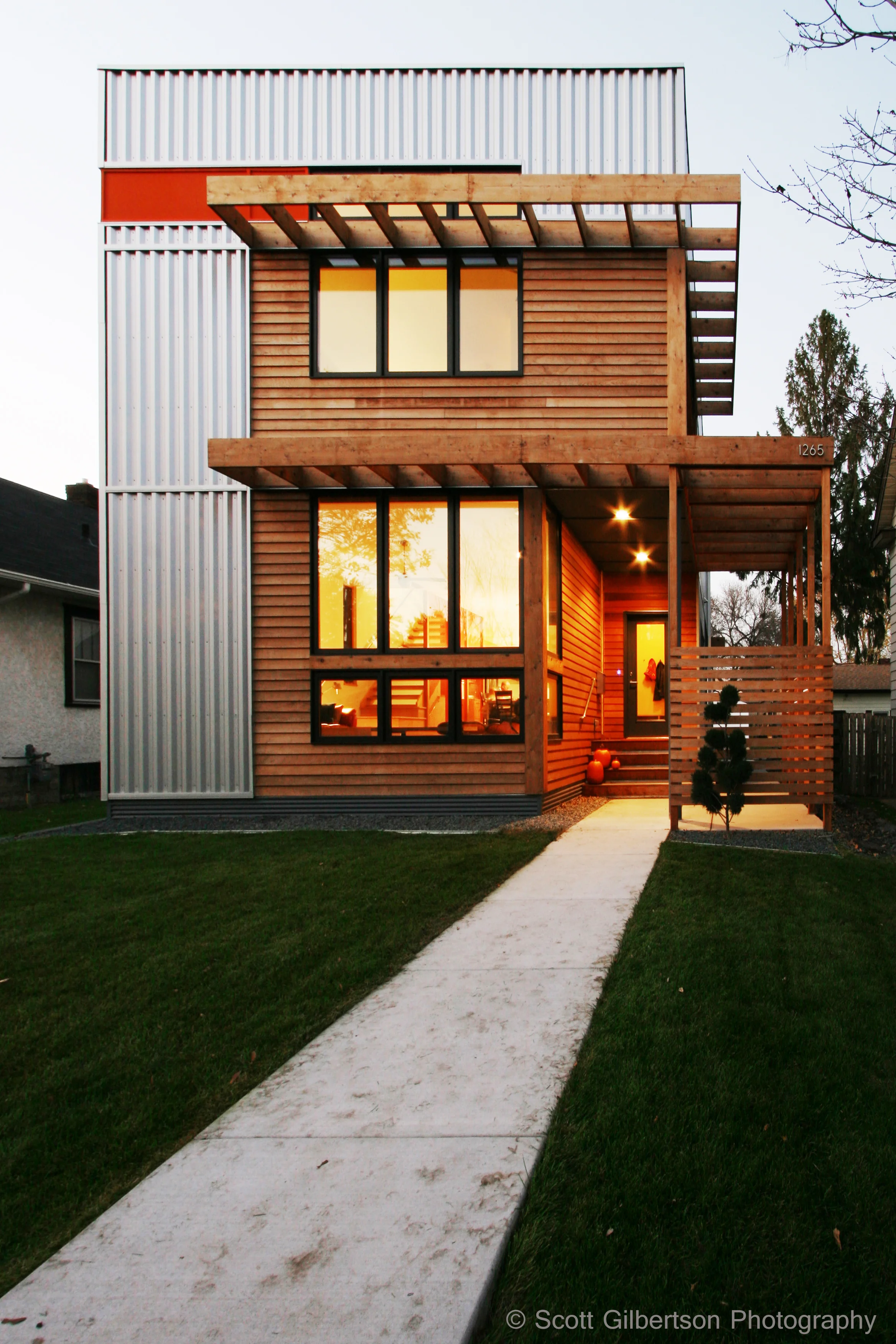 102907 Wall house 005b.jpg