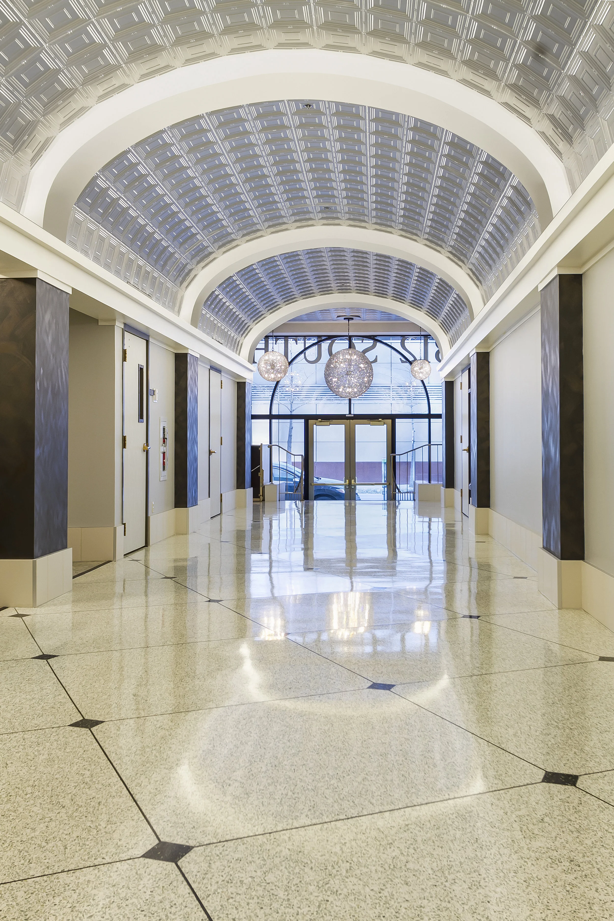 hallway to front vert.jpg