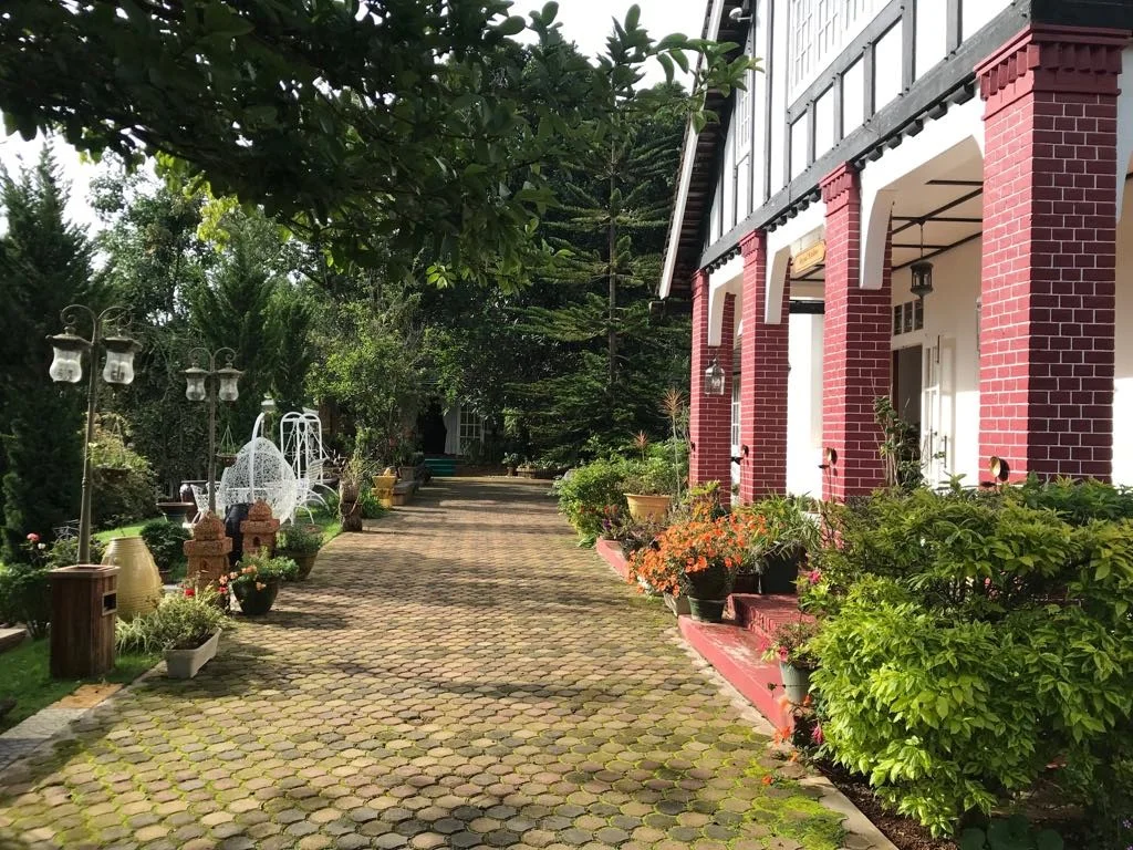 royal kalaw.jpg