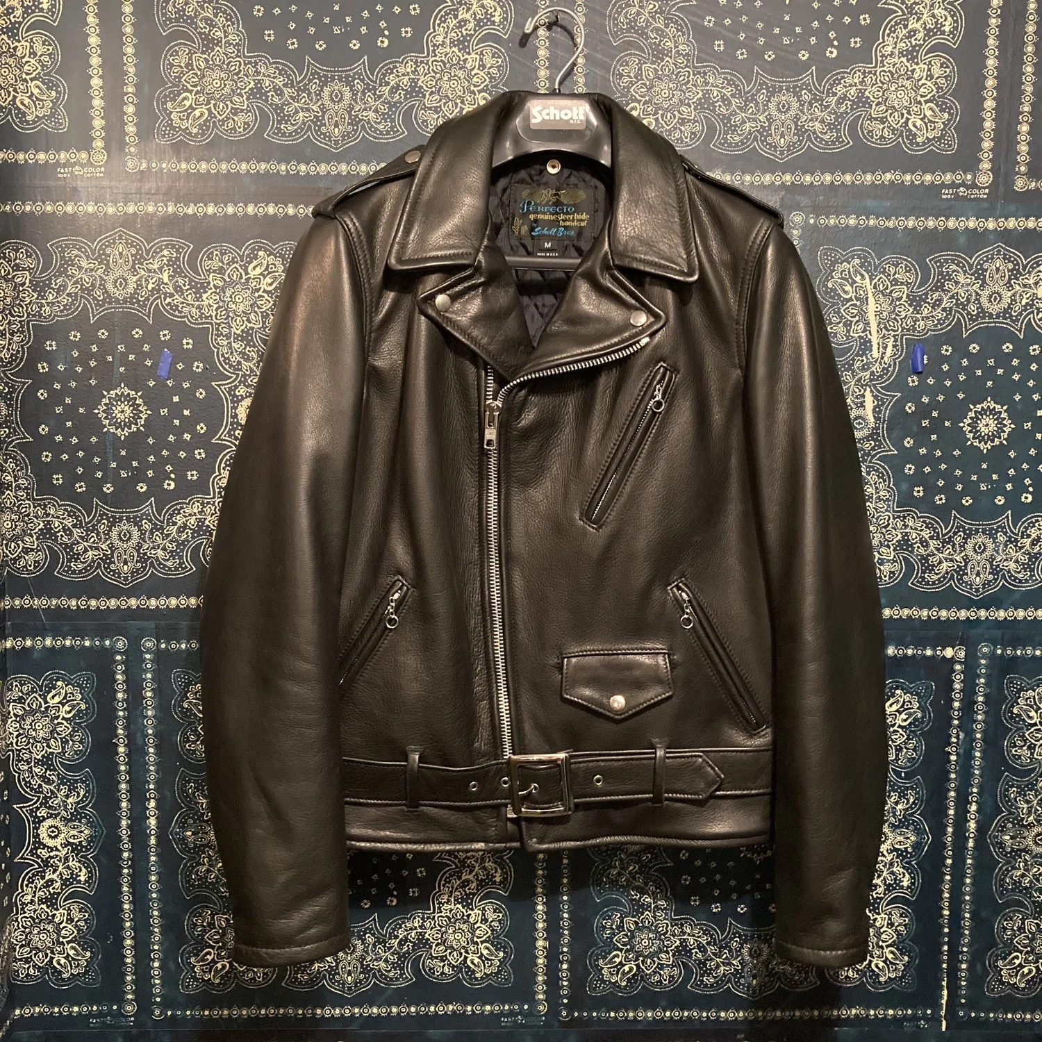 Schott Bros. Perfecto レザージャケット 40 il_fullxfull.5592880305_hxtn.jpg